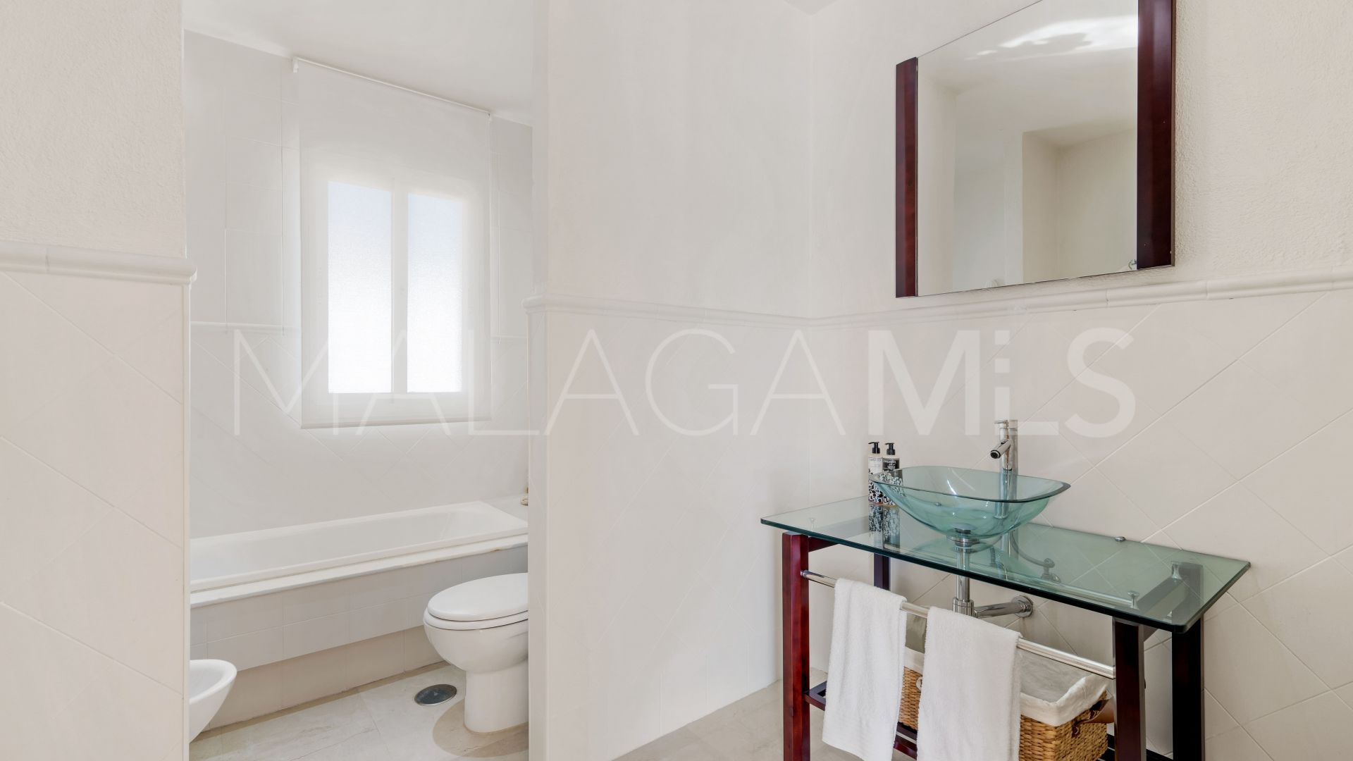 Se vende villa in Guadalmina Alta with 5 bedrooms
