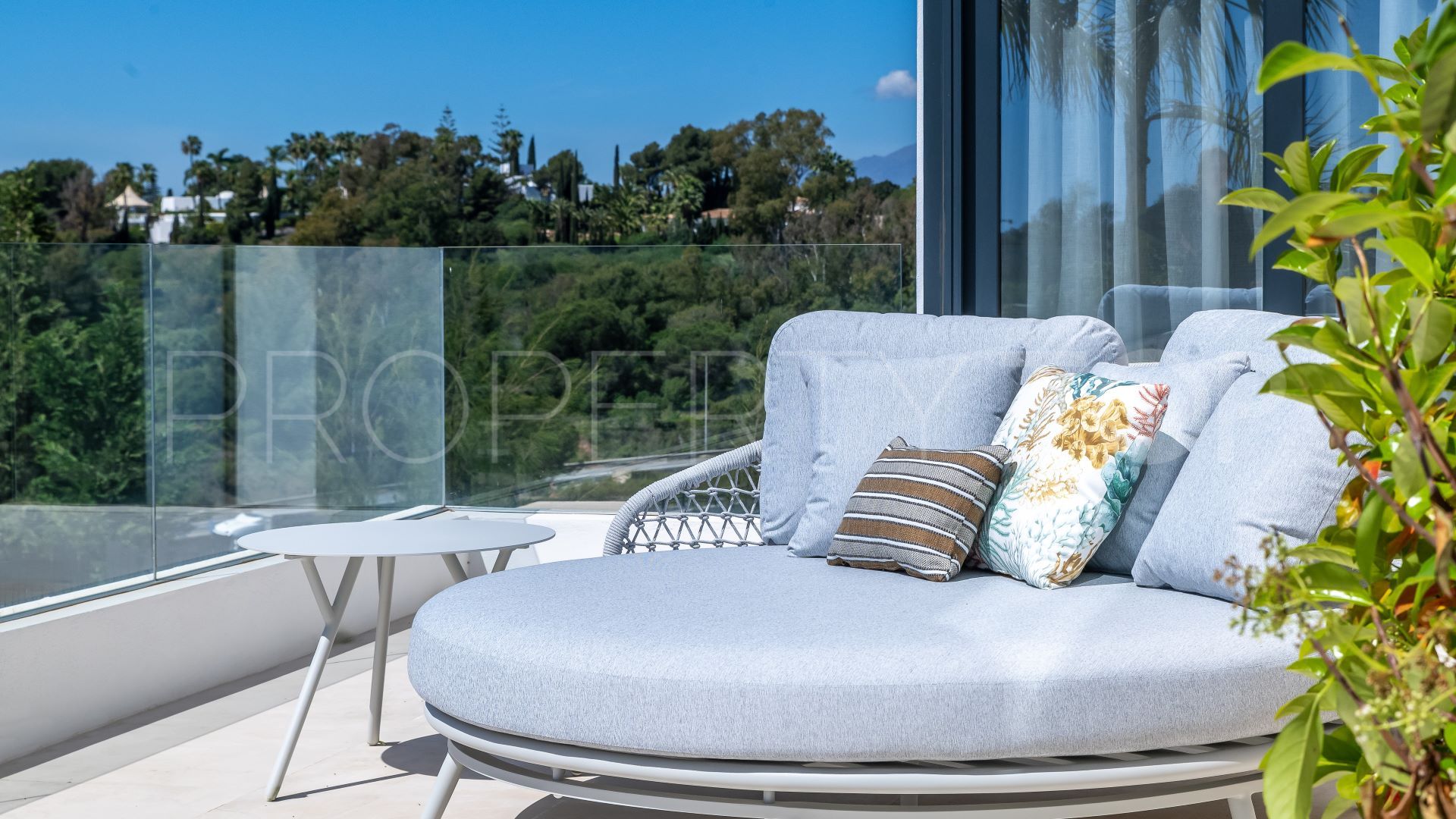 Las Lomas de Marbella, villa a la venta de 5 dormitorios