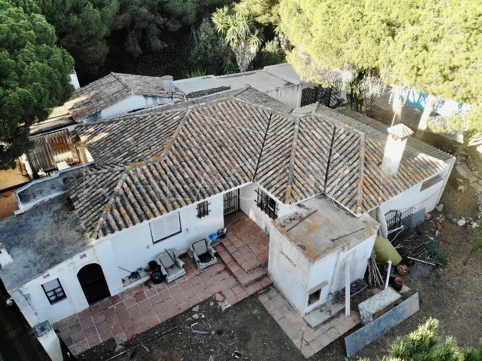 Villa for sale in Cabopino