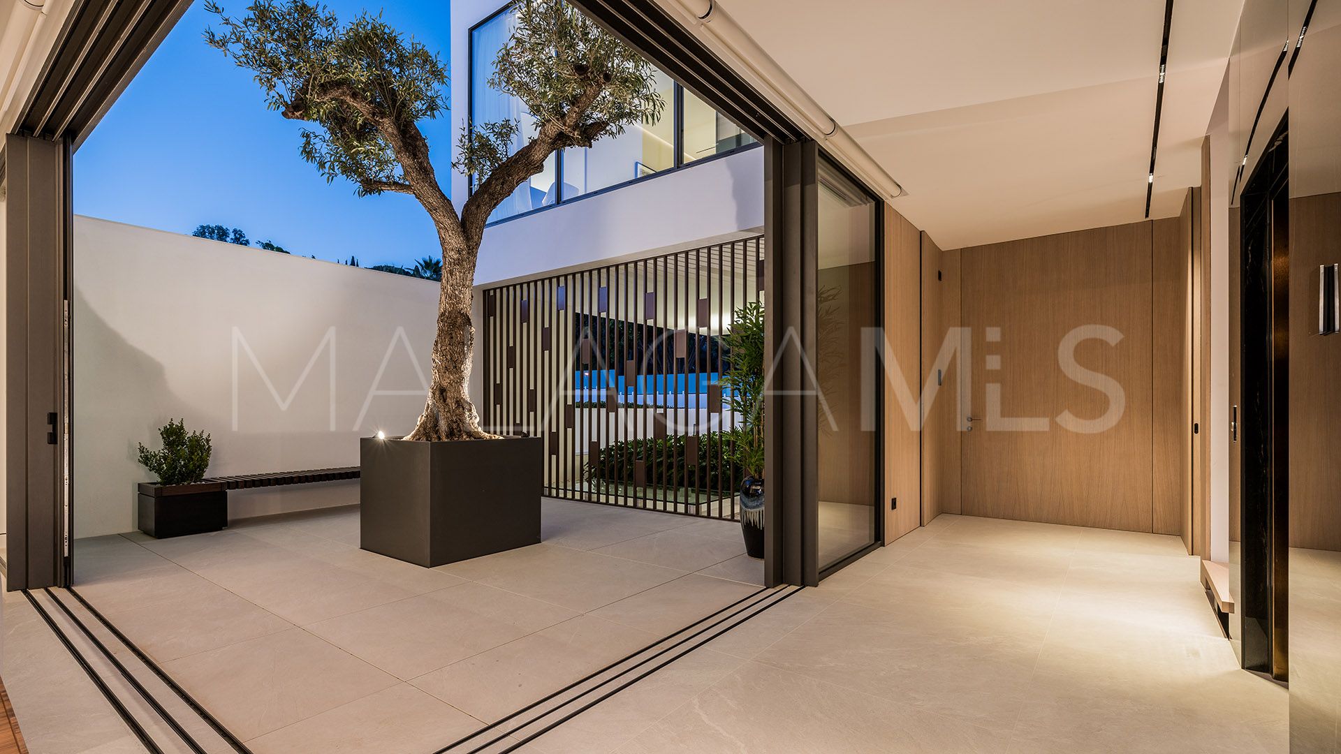 4 bedrooms Marbella Golden Mile villa for sale