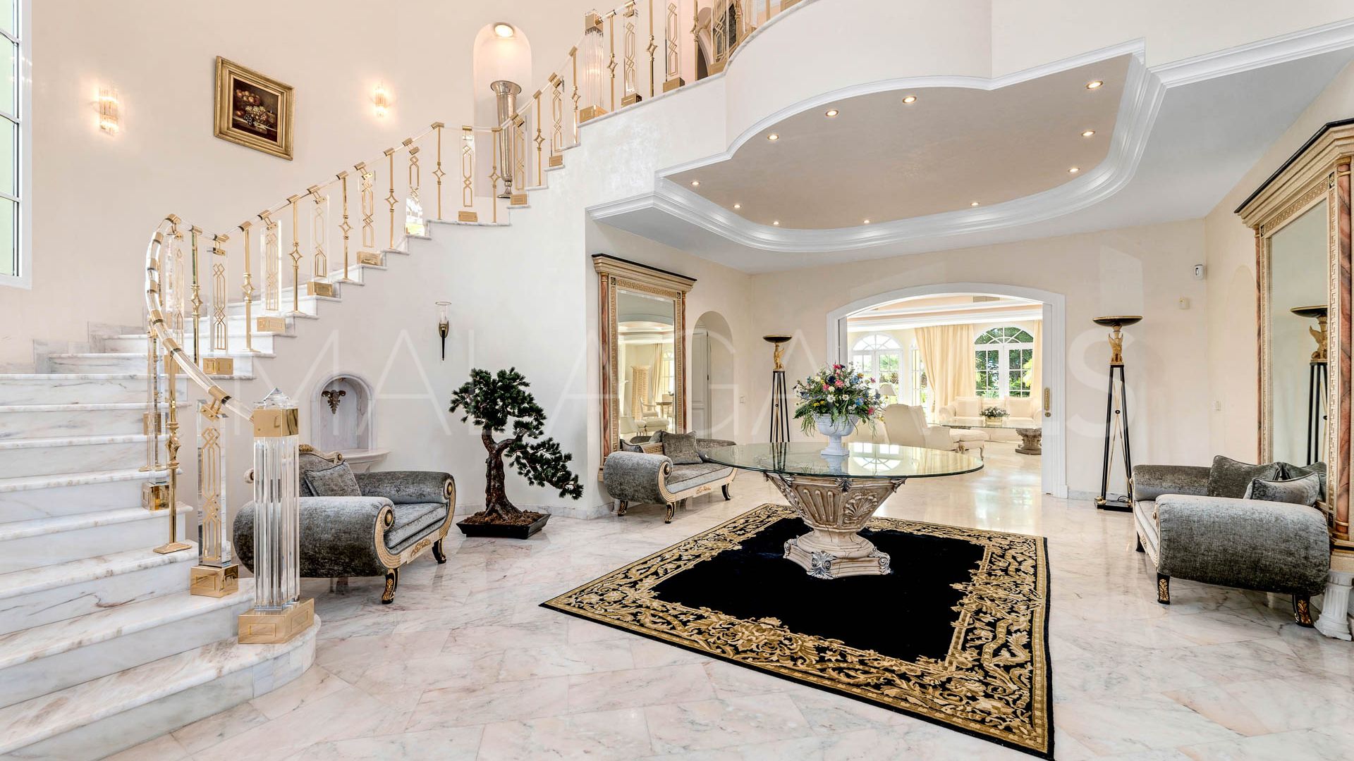 Villa for sale in Cascada de Camojan