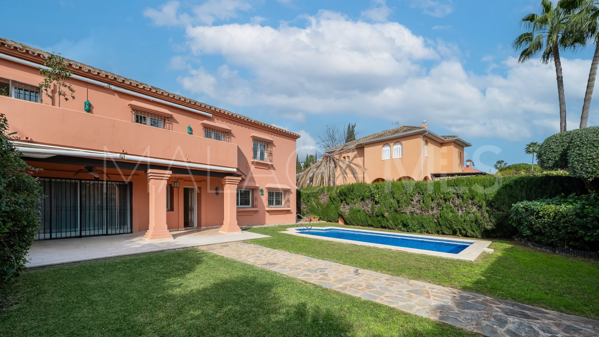 5 bedrooms villa in Beach Side Golden Mile for sale