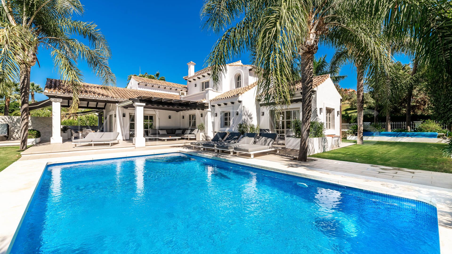 For sale Nueva Andalucia villa with 6 bedrooms