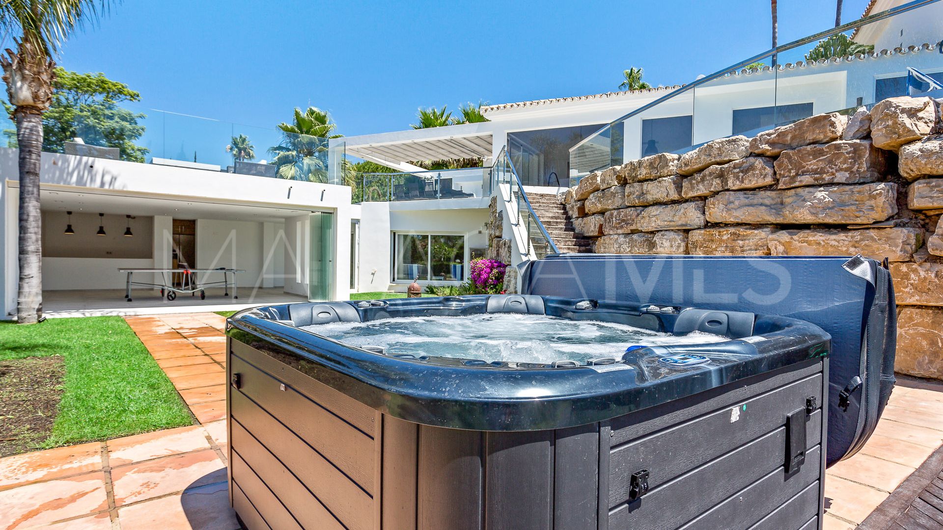 5 bedrooms villa for sale in Hacienda las Chapas