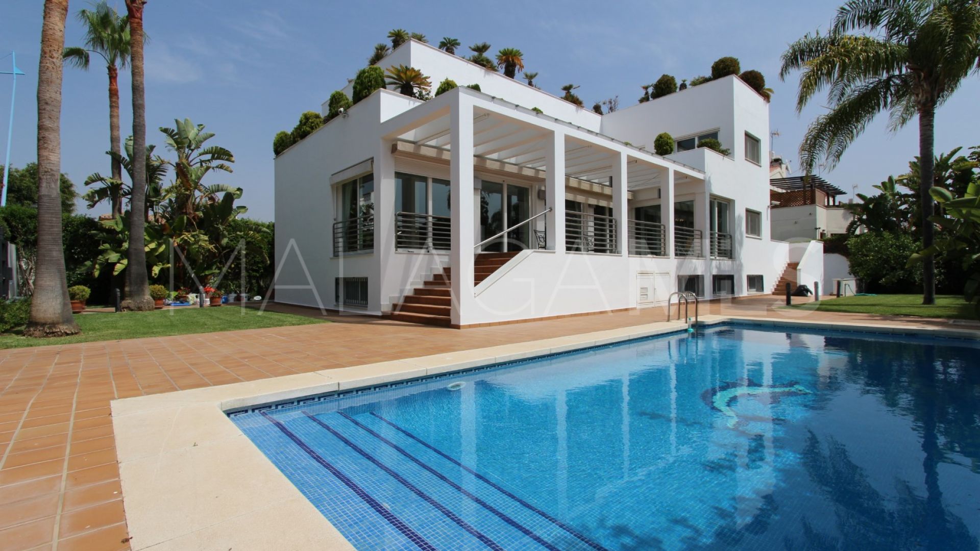 Villa for sale in San Pedro Playa