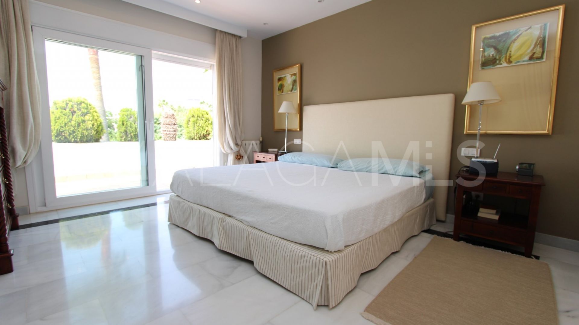 Villa for sale in San Pedro Playa