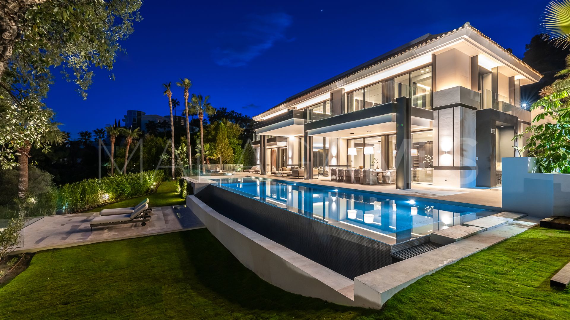 6 bedrooms villa in Cascada de Camojan for sale