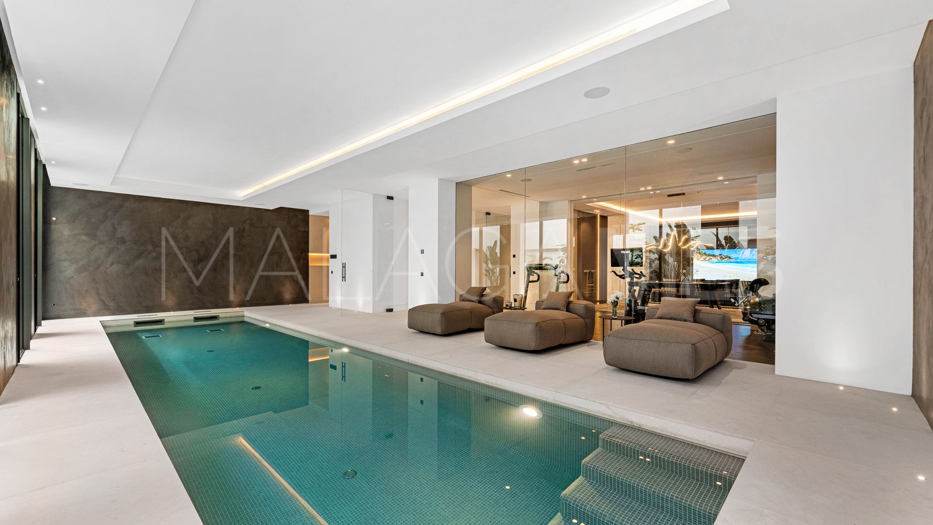 6 bedrooms villa in Cascada de Camojan for sale