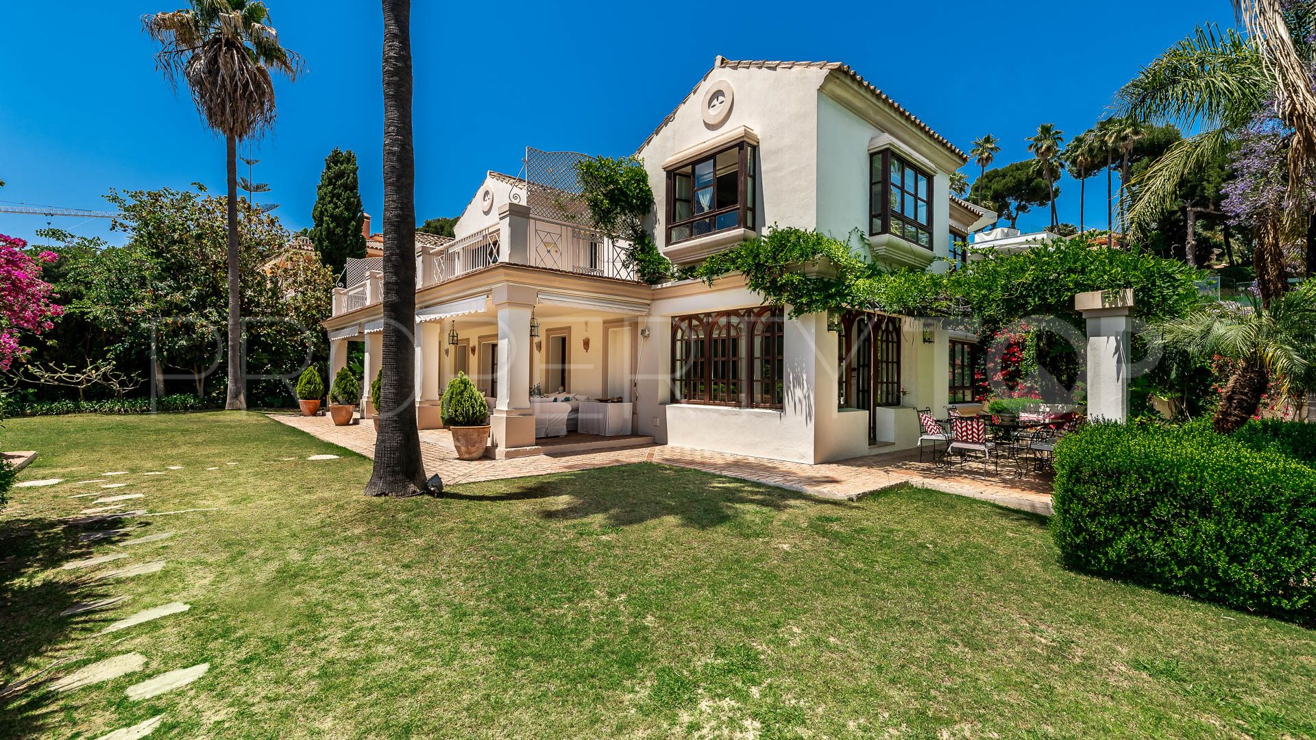 Golden Mile villa for sale