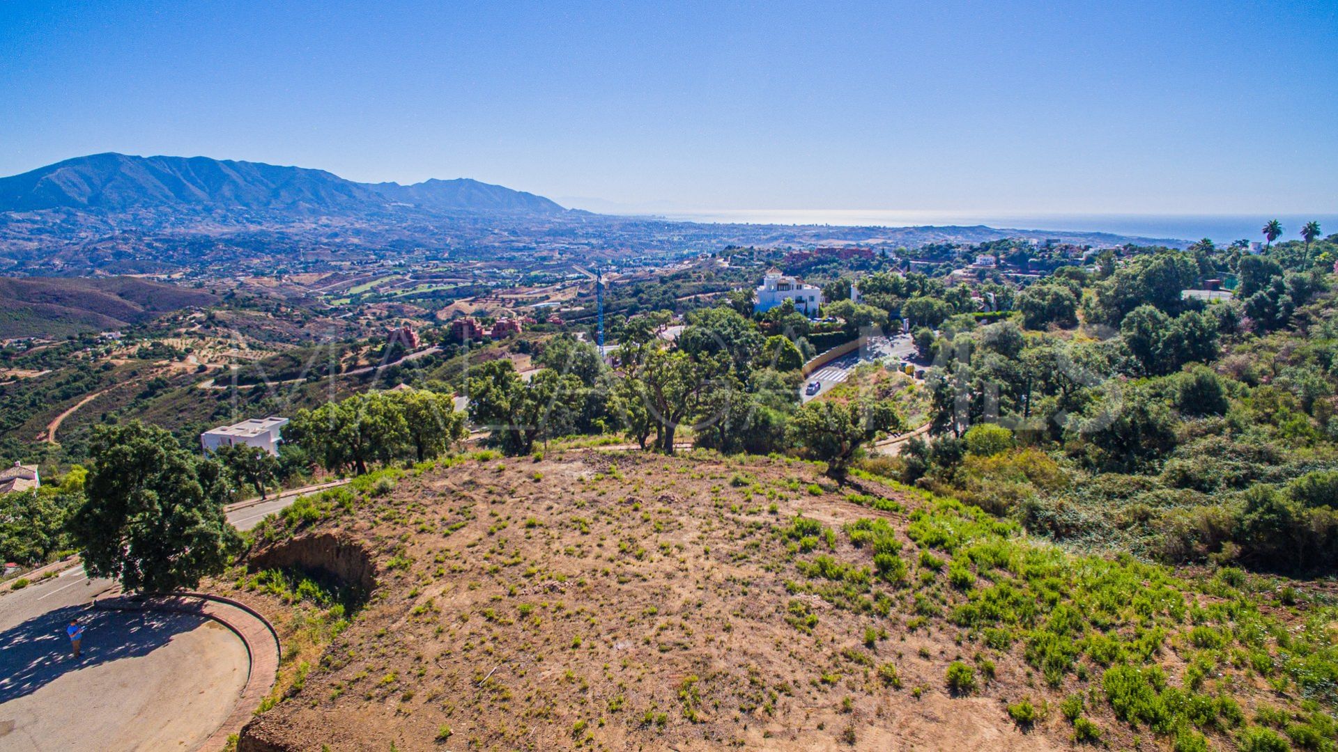 Terrain for sale in Altos de Elviria