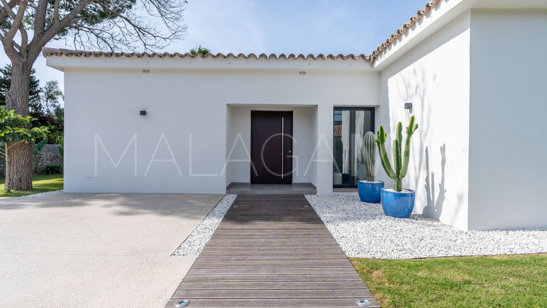 Villa a la venta in Elviria de 4 bedrooms