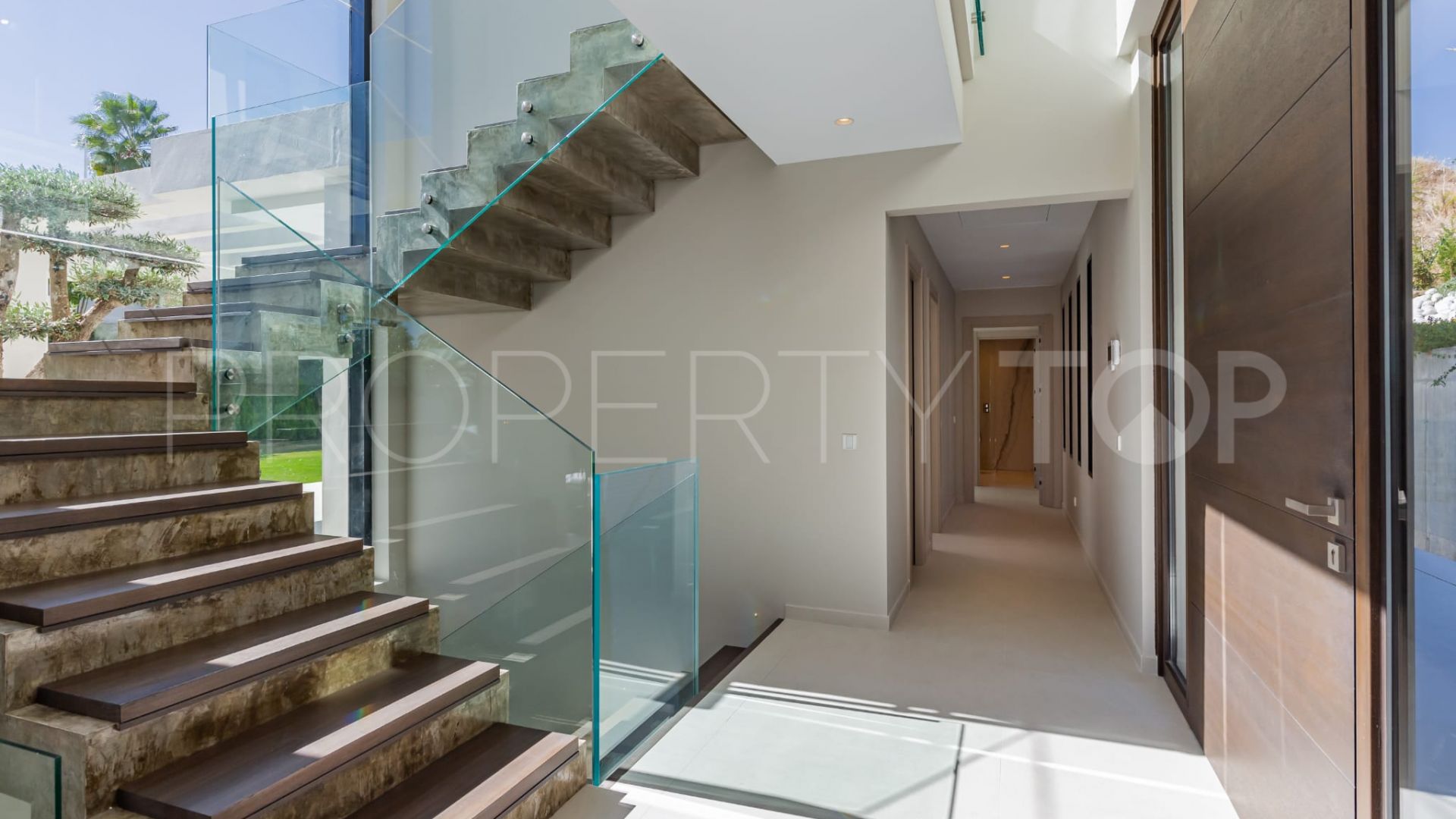 For sale Nueva Andalucia villa