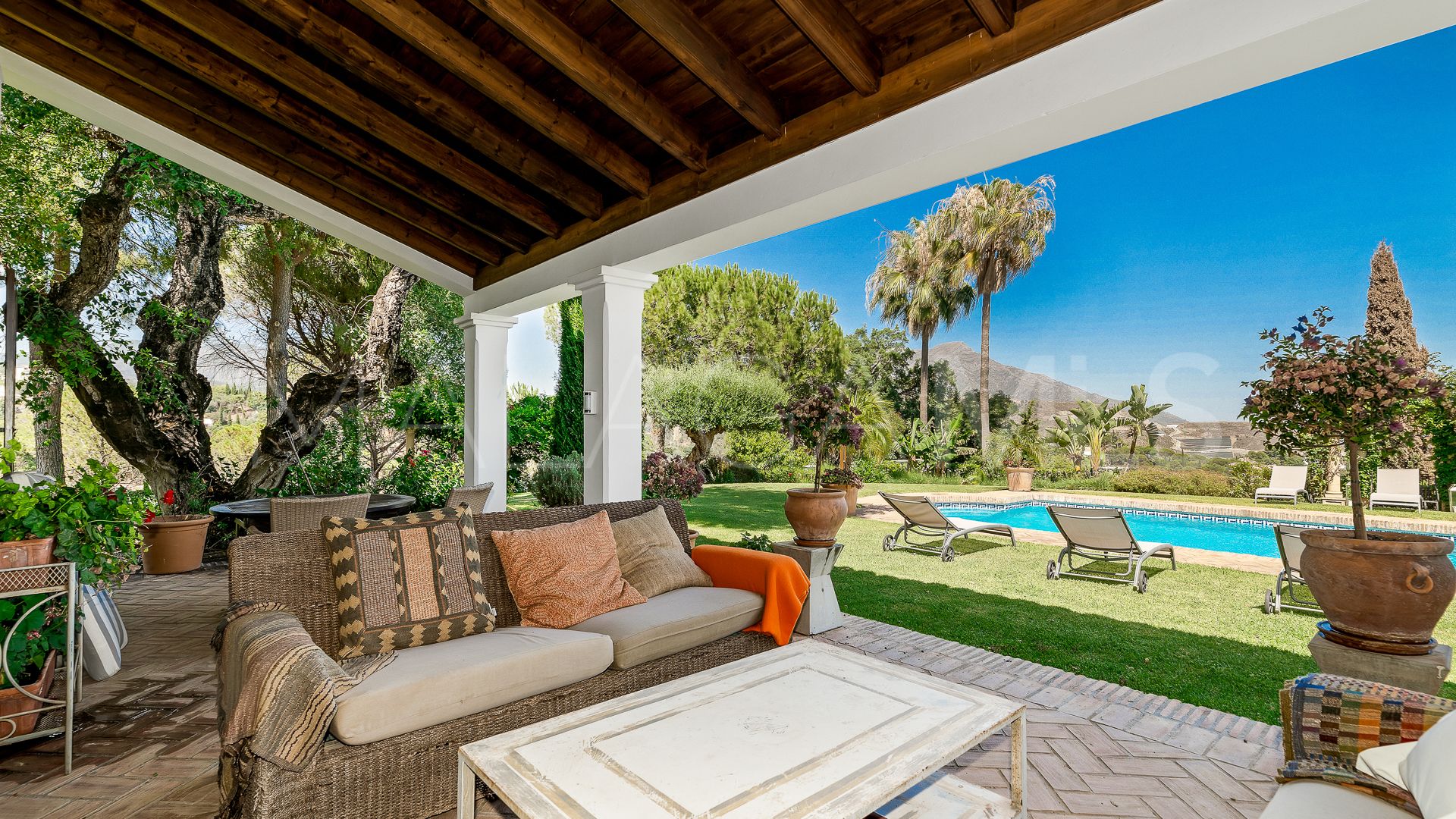 Villa for sale in El Madroñal