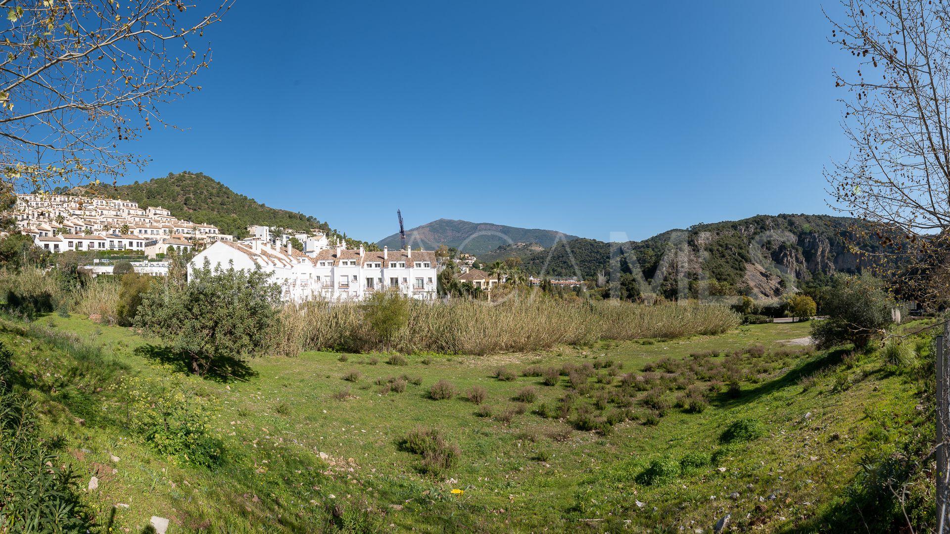 Terrain for sale in Benahavis