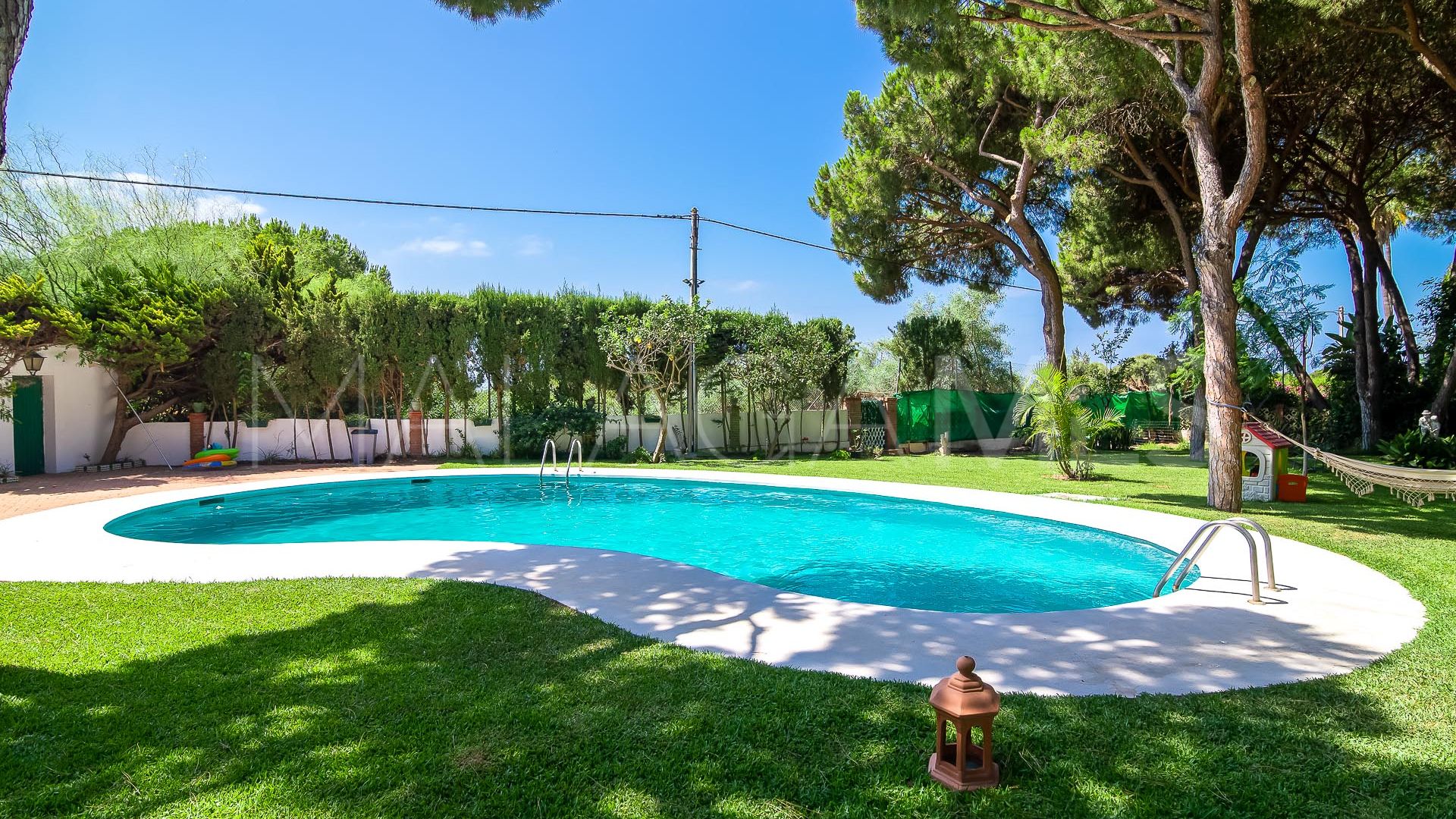 For sale villa in Cabopino