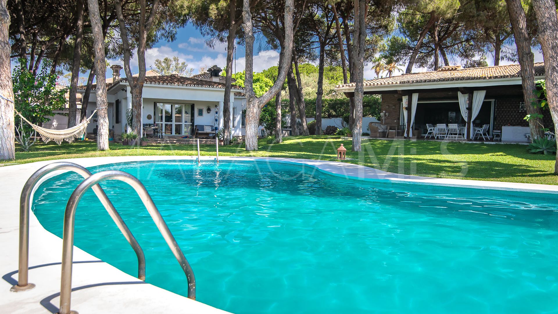 For sale villa in Cabopino