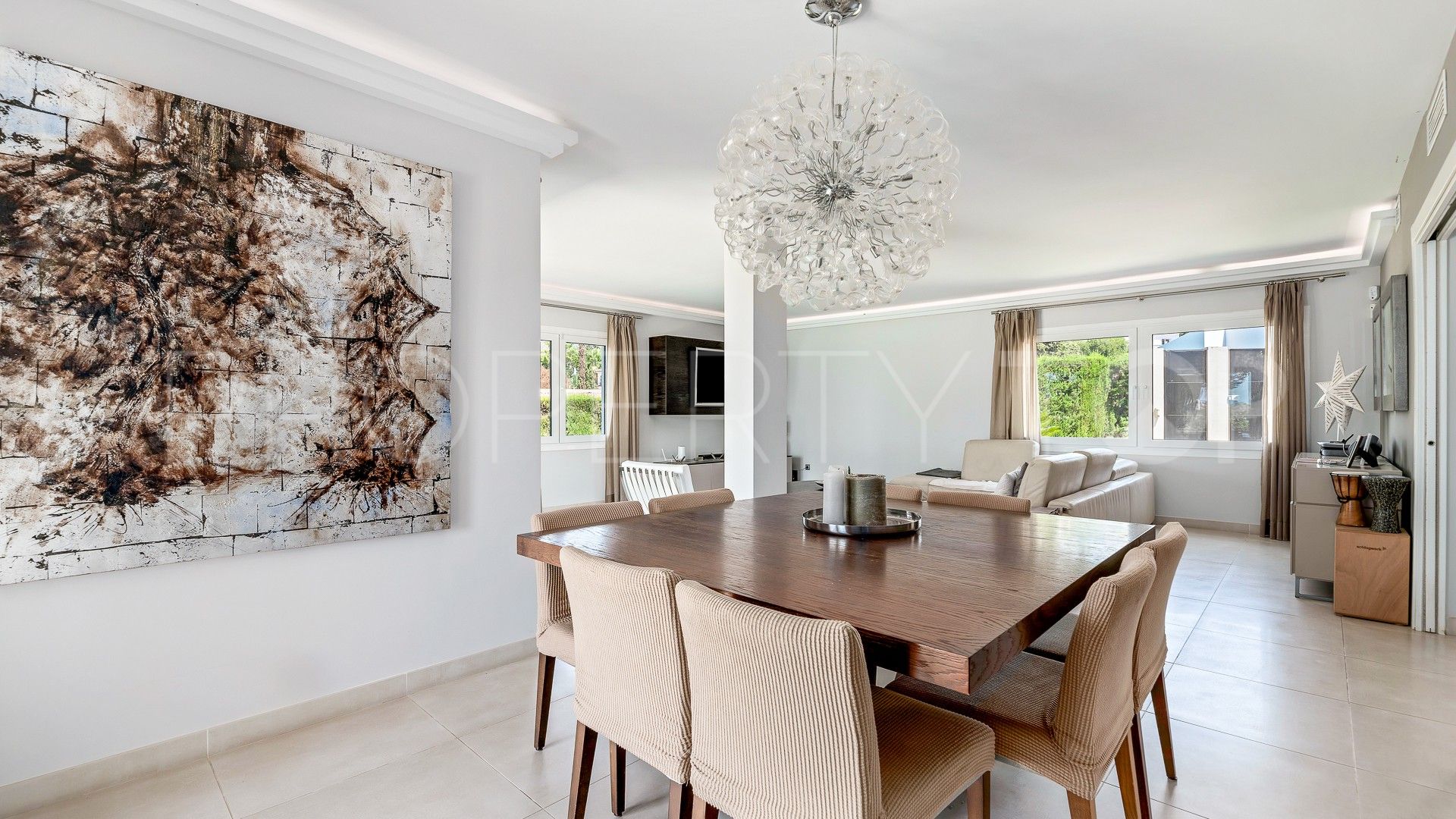 Buy villa in El Rosario with 4 bedrooms