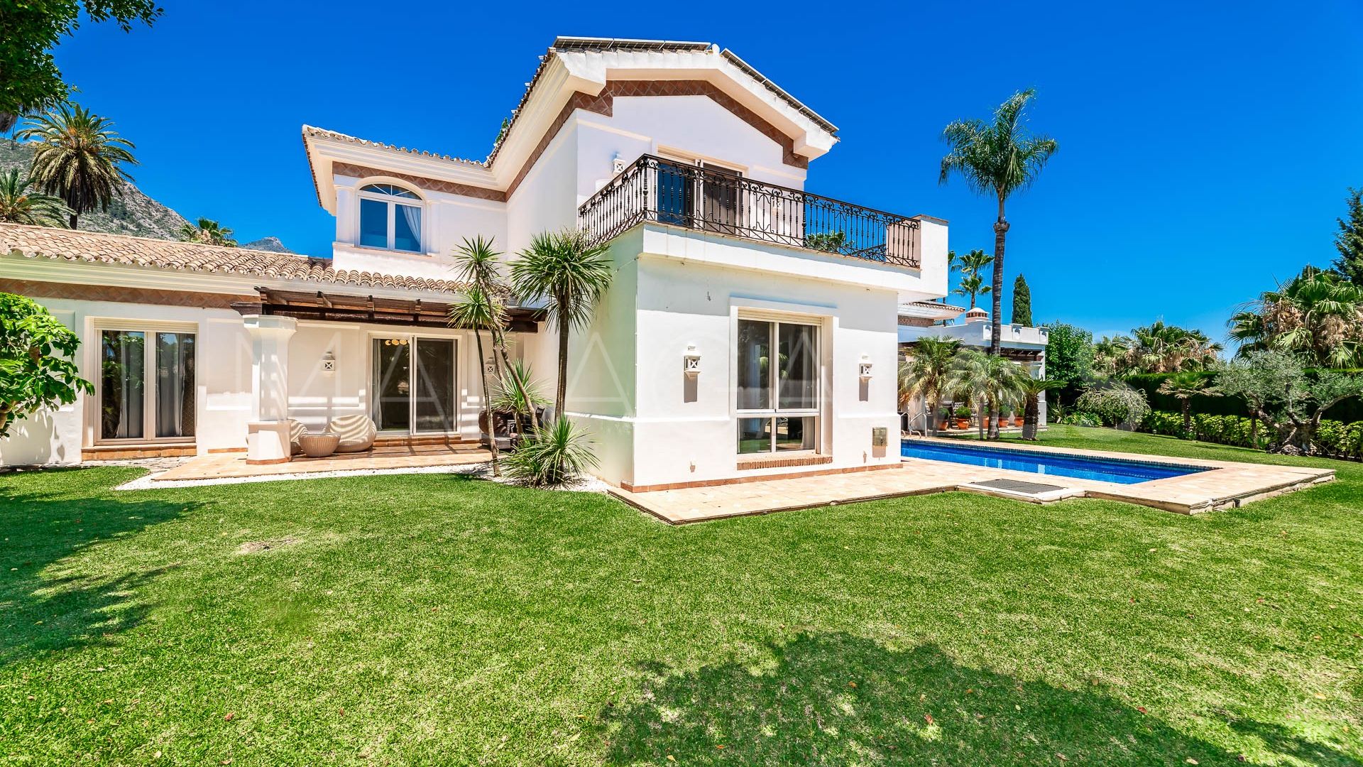 Villa for sale in Sierra Blanca