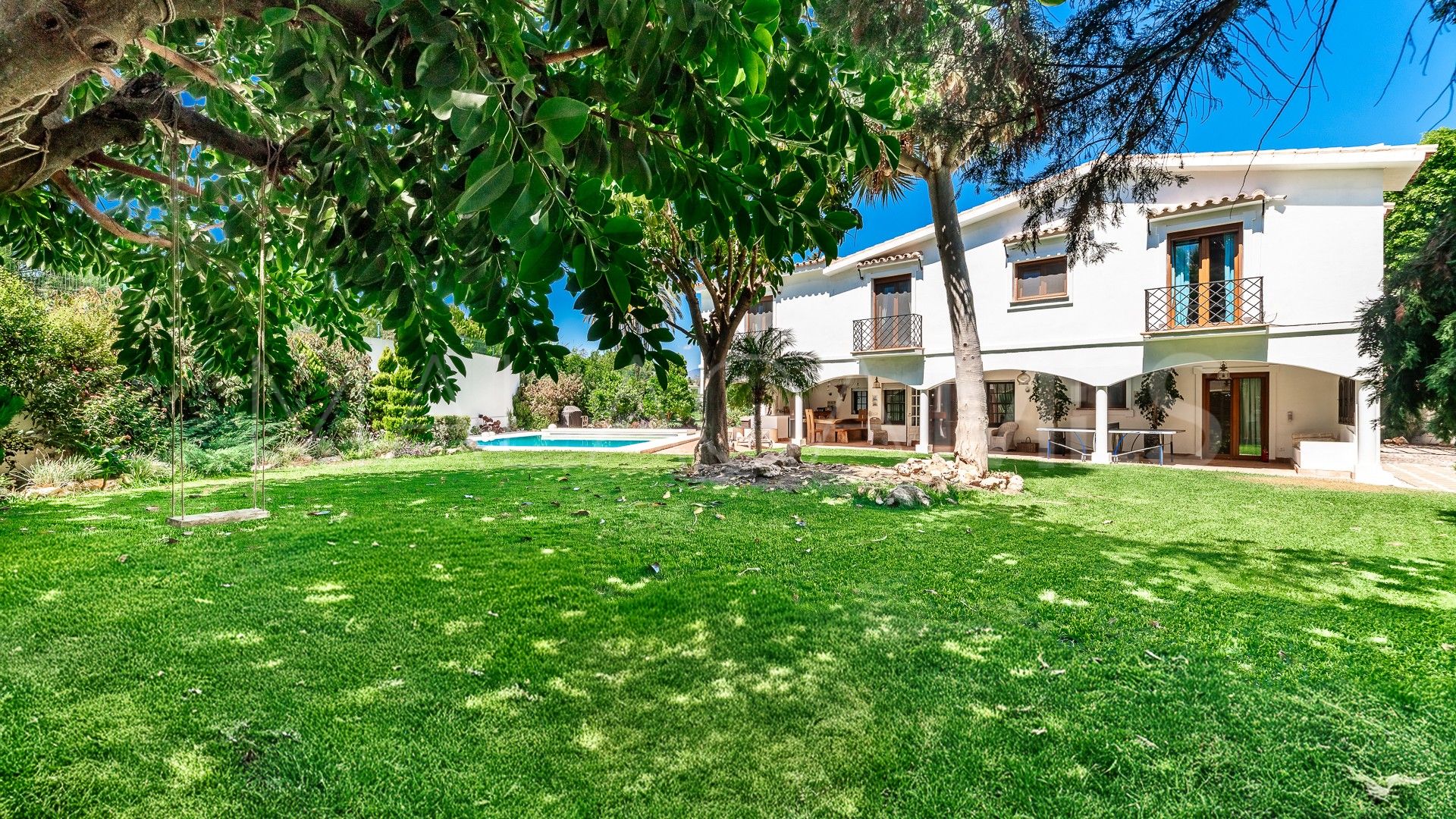 Villa a la venta in Guadalmina Baja