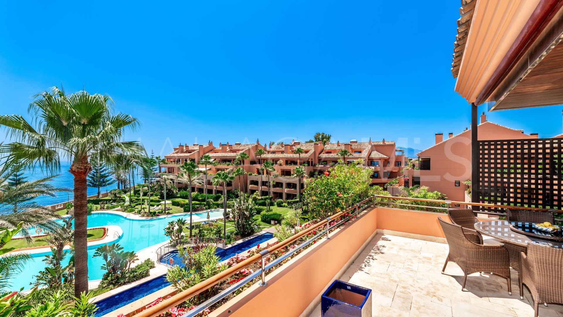 Penthouse with 3 bedrooms for sale in Marbella - Puerto Banus