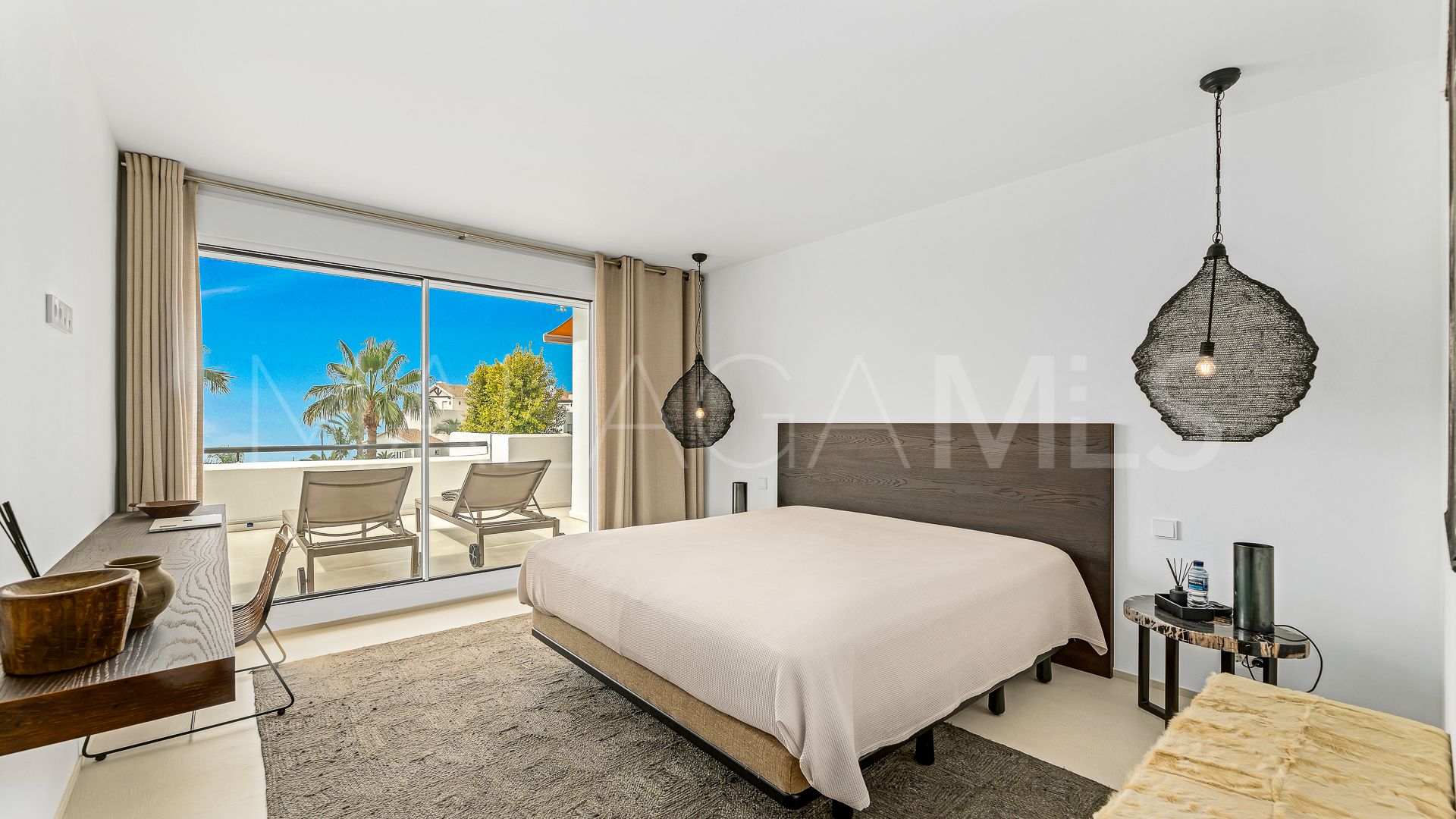 3 bedrooms penthouse in Los Monteros for sale