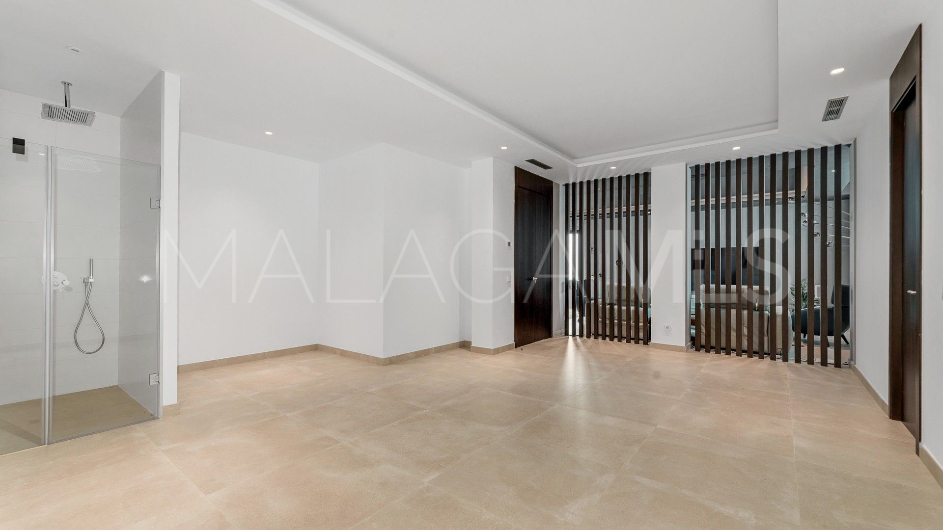 Villa for sale in Golden Mile