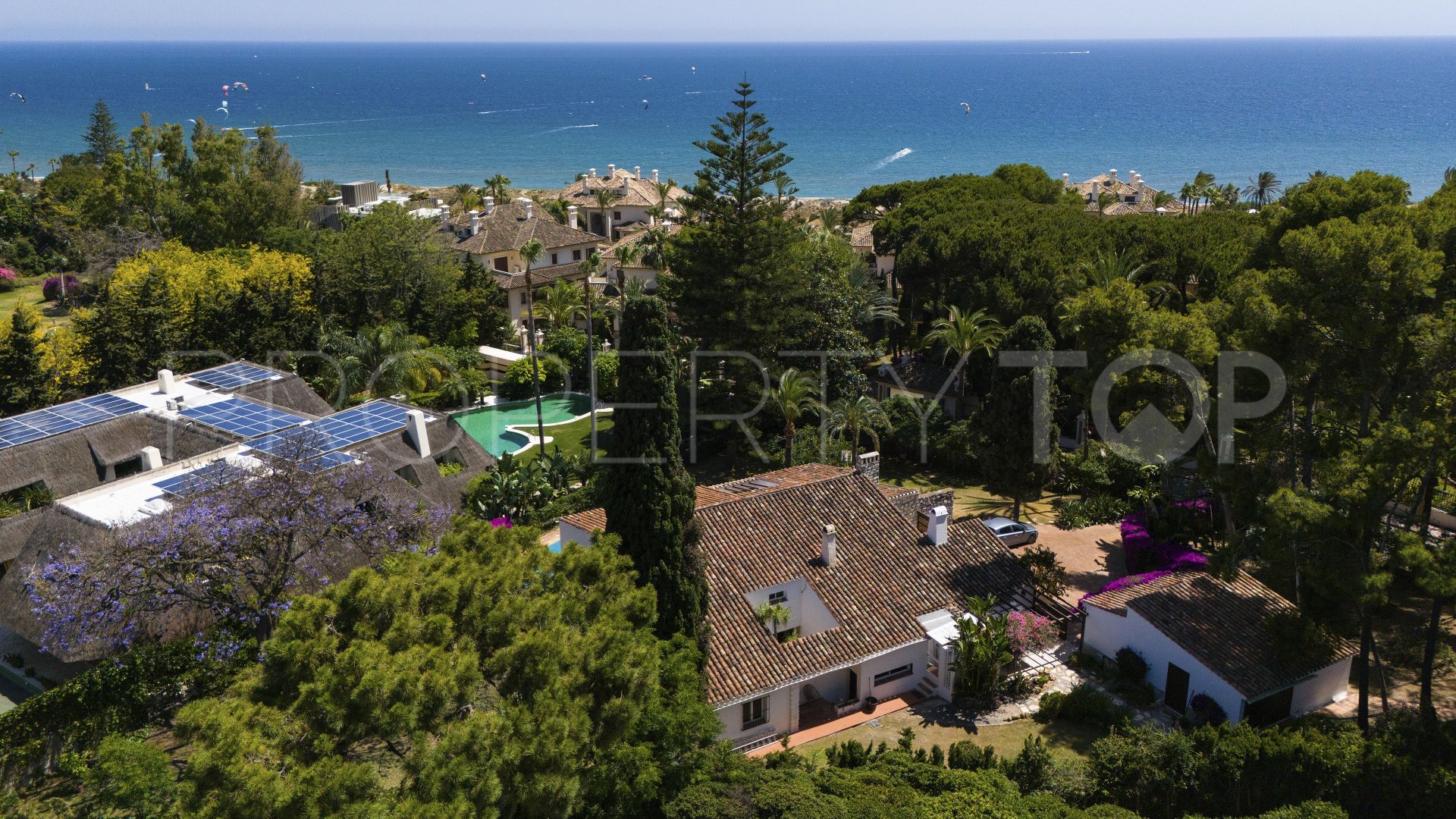 Se vende villa en Los Monteros