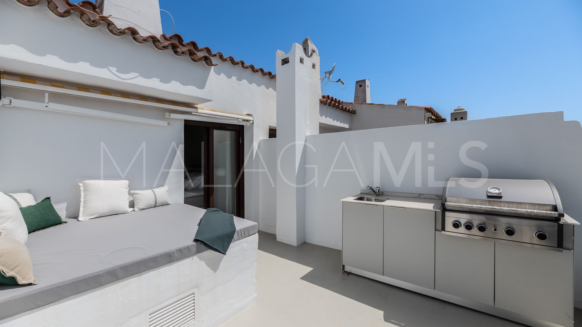 Buy apartamento de 3 bedrooms in Coto Real II