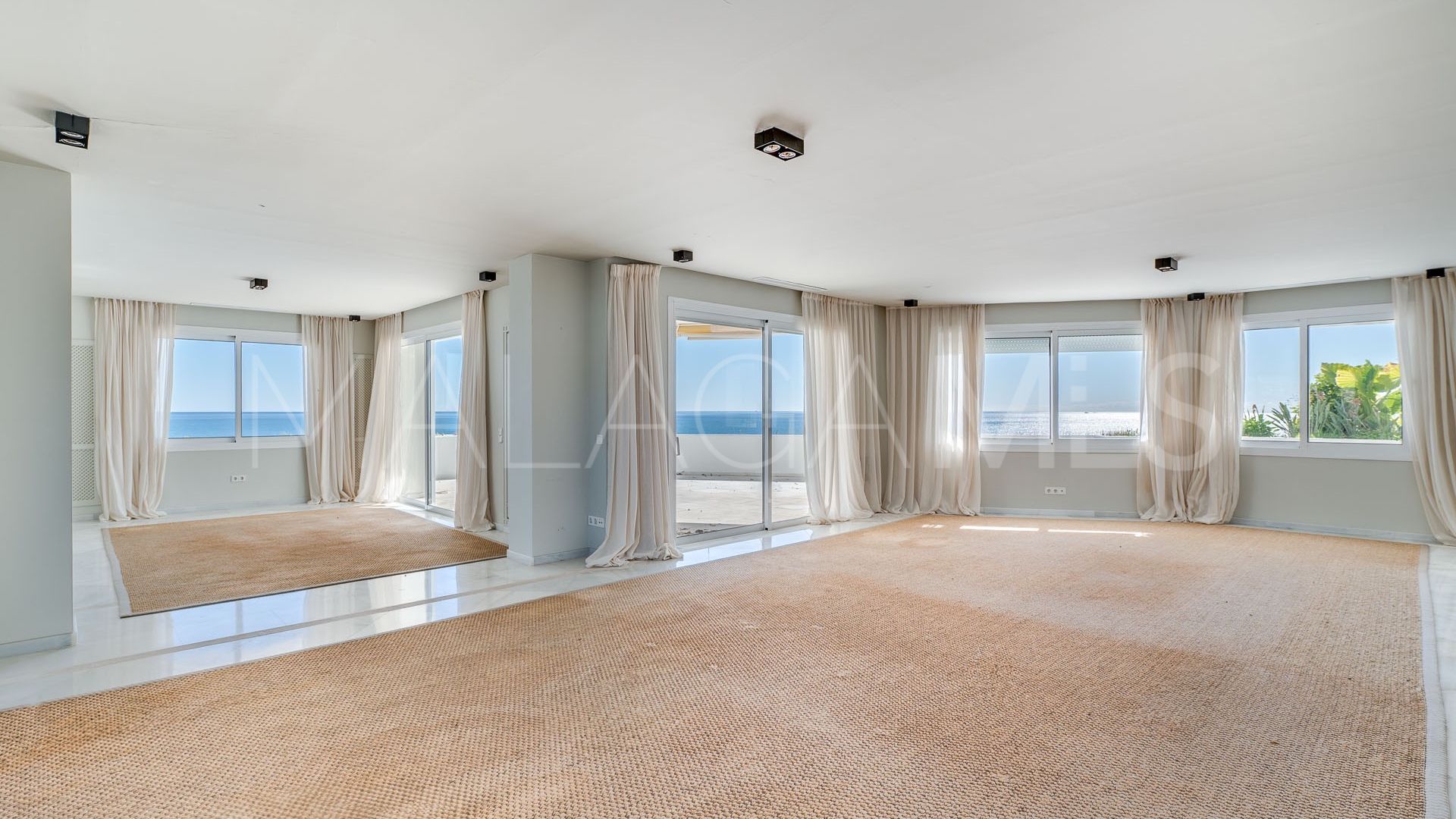 Atico duplex for sale in Guadalmina Baja