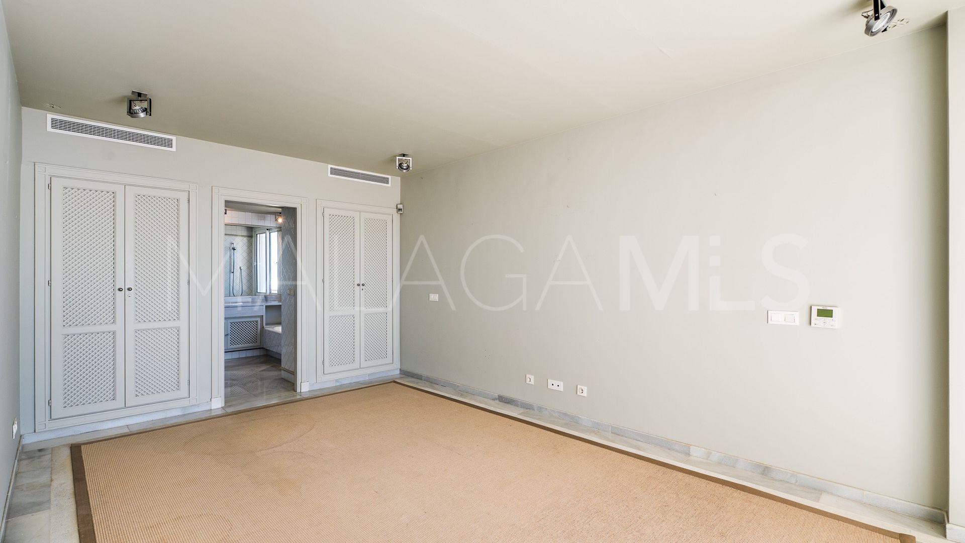 Atico duplex for sale in Guadalmina Baja