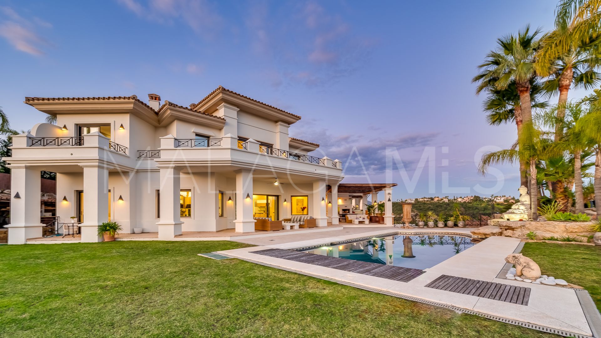 Villa for sale in Los Arqueros