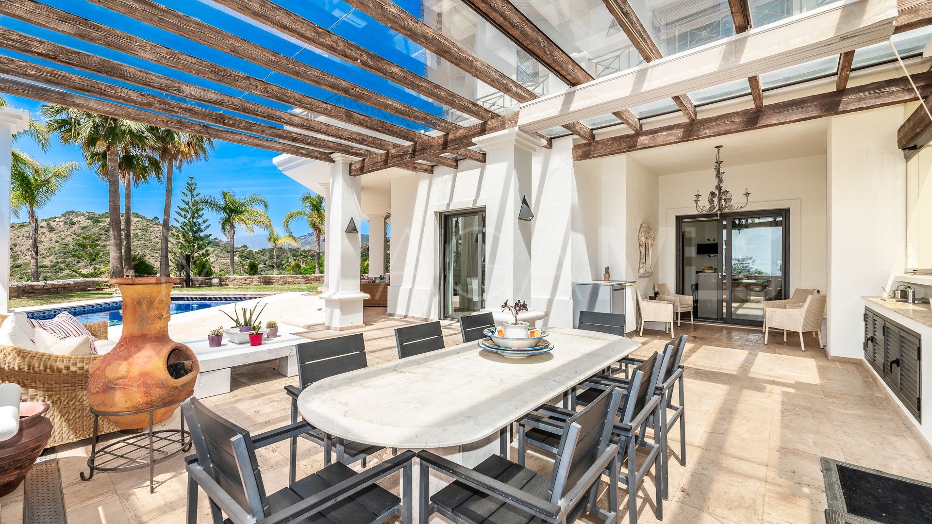 Villa for sale in Los Arqueros