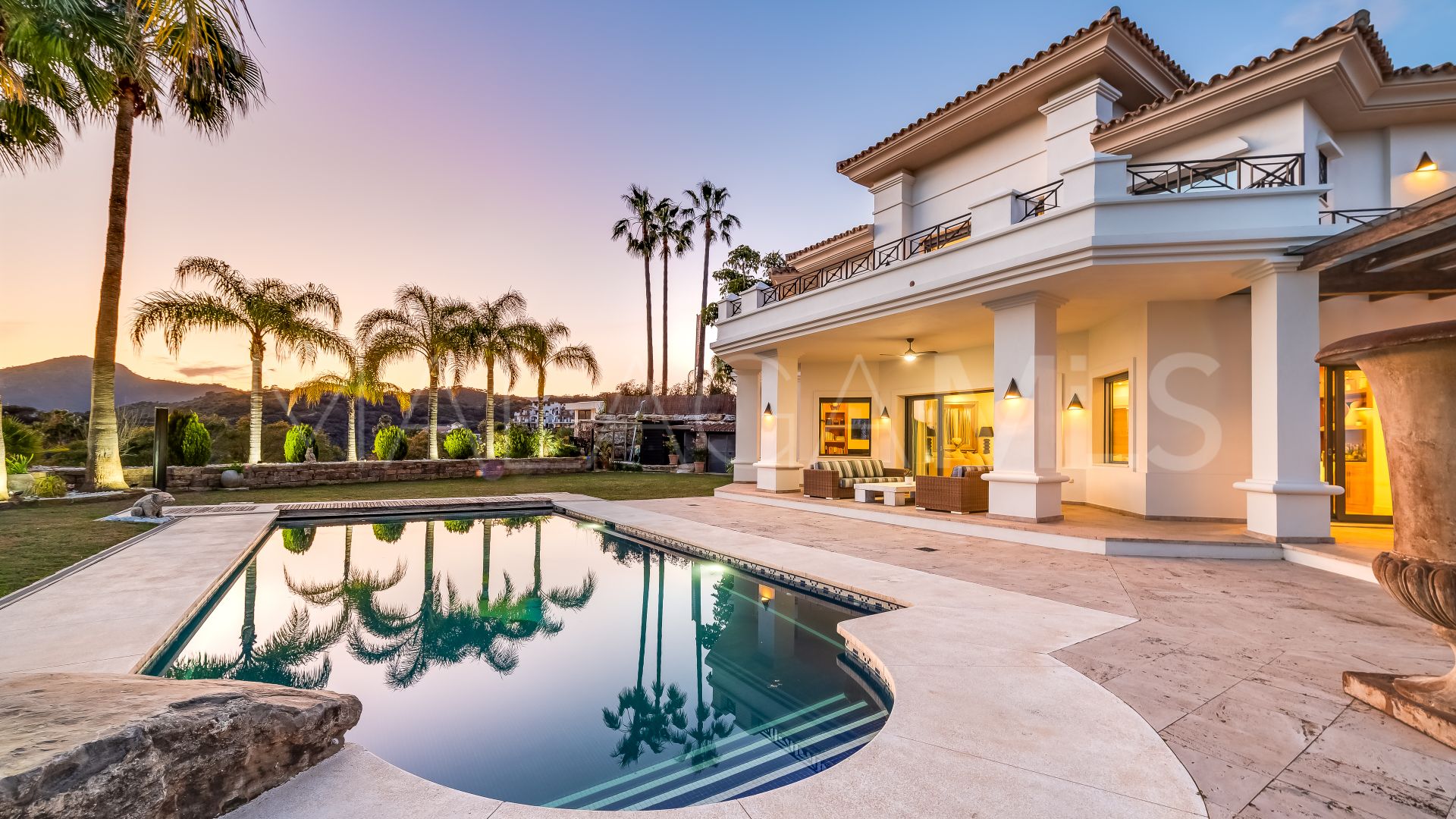 Villa for sale in Los Arqueros
