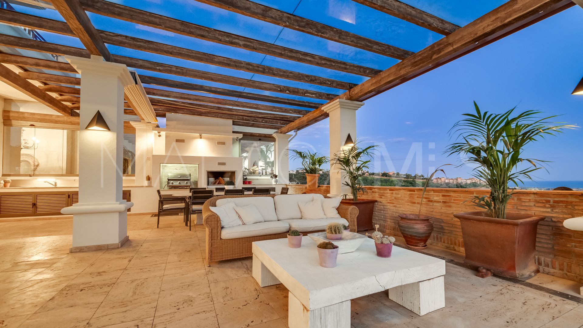 Villa for sale in Los Arqueros