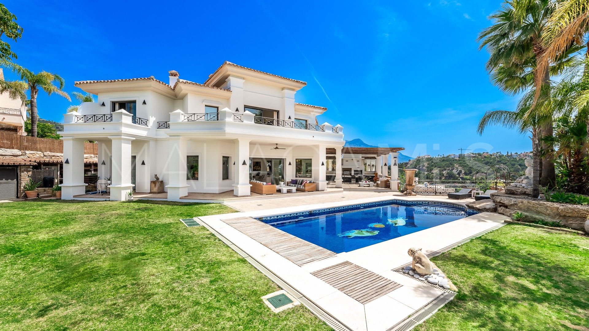 Villa for sale in Los Arqueros