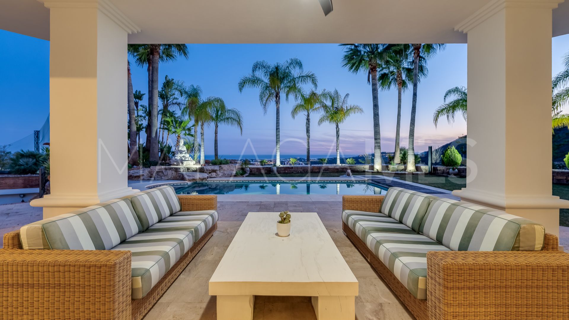Villa for sale in Los Arqueros