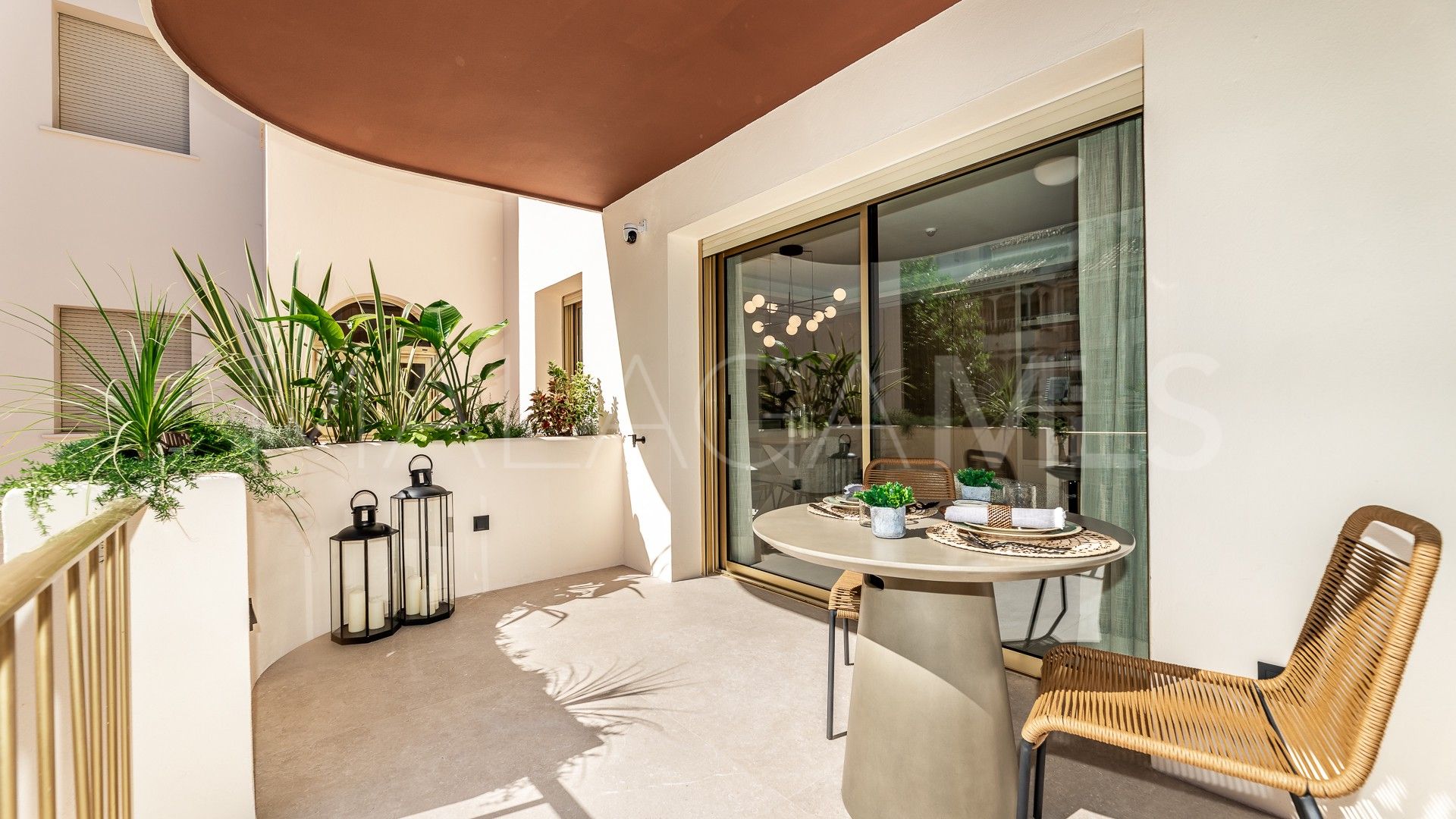 For sale apartment with 2 bedrooms in Marbella - Puerto Banus