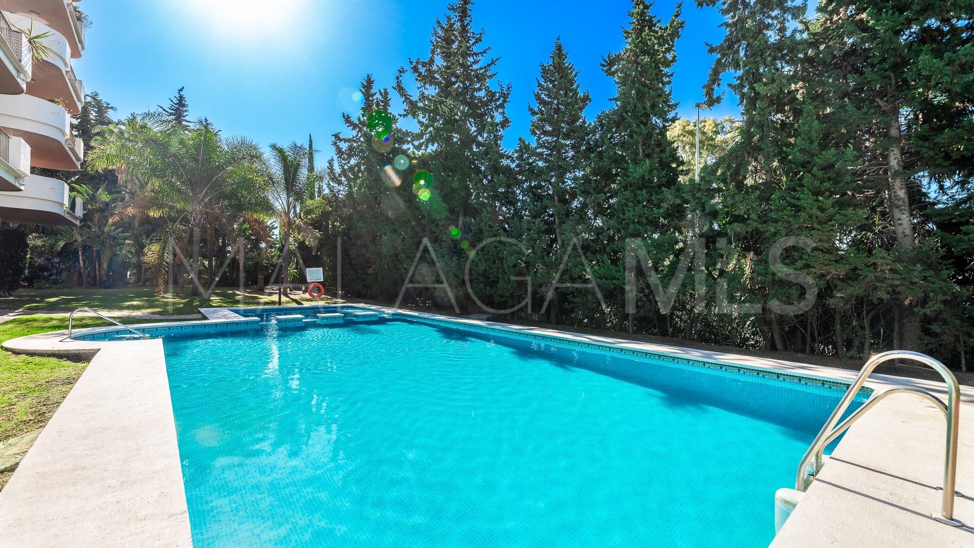 For sale apartment with 2 bedrooms in Marbella - Puerto Banus