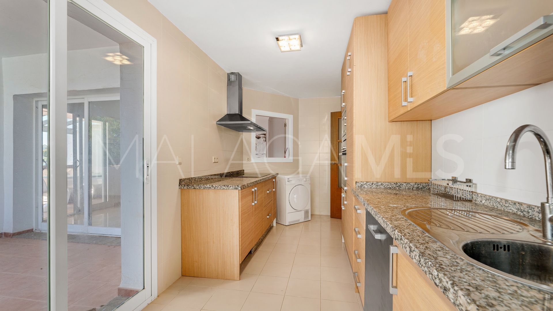 For sale apartment in Altos de Elviria