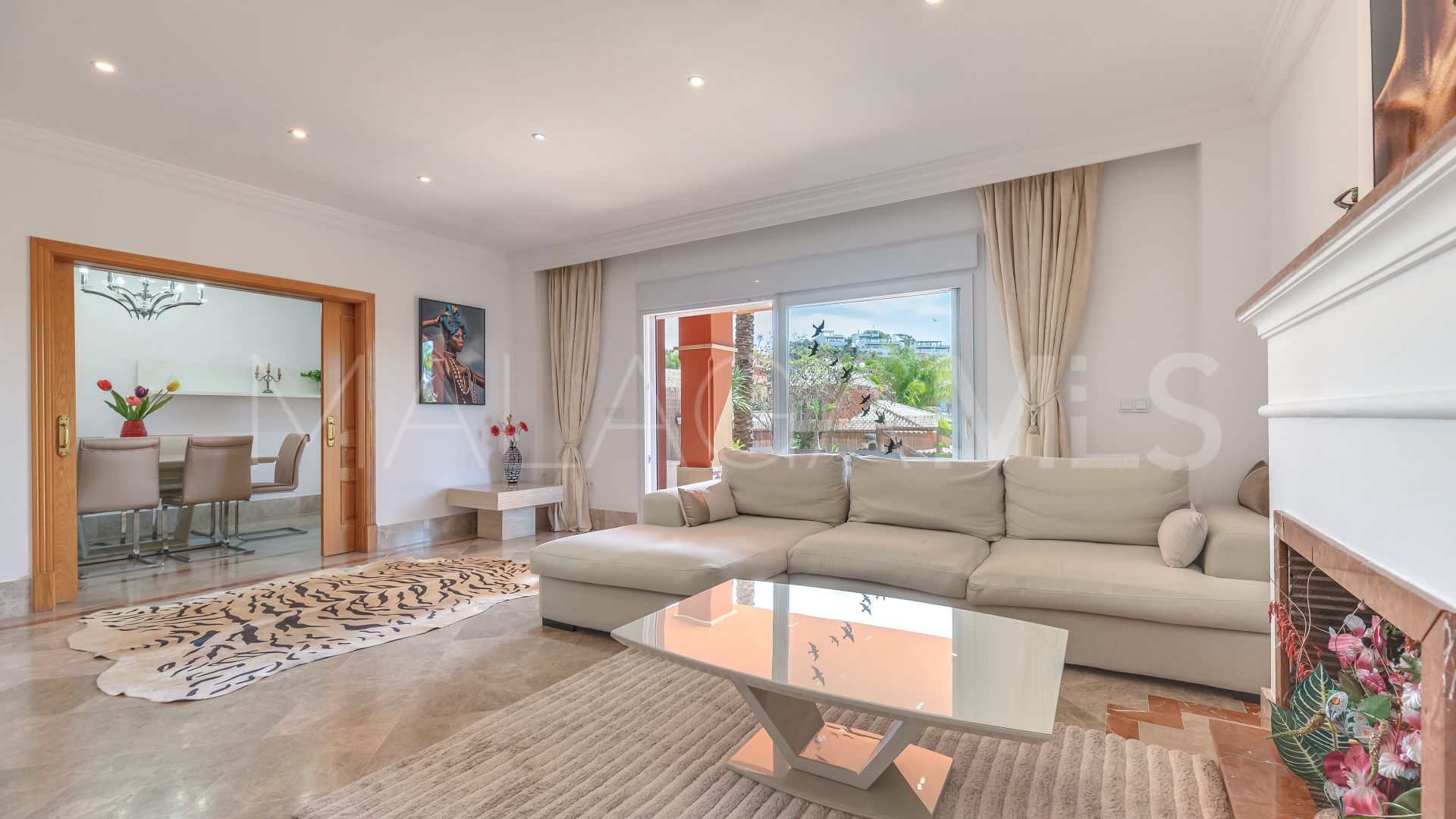 Maison de ville for sale in Los Monteros