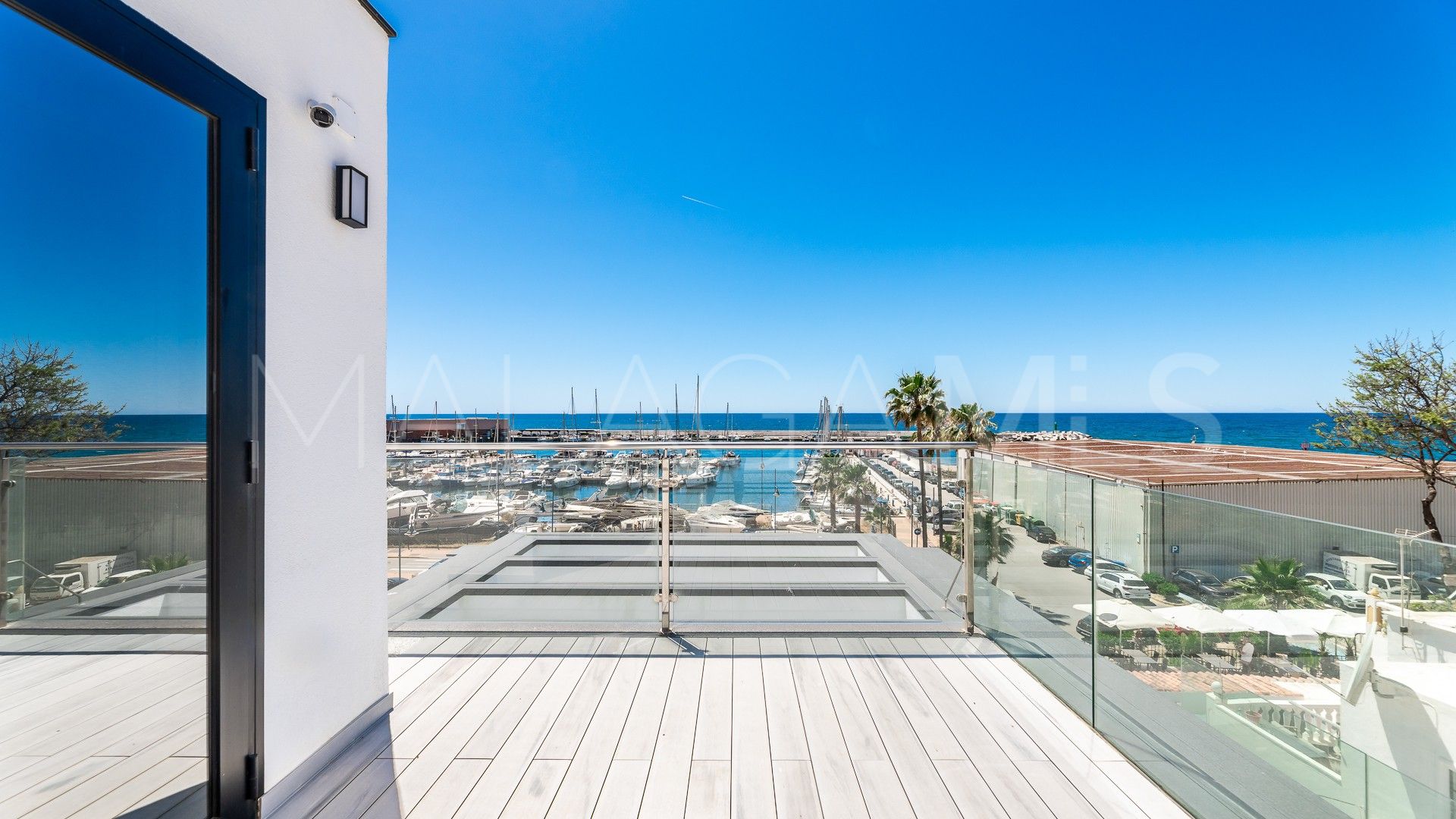 Villa jumelée for sale in Beach Side Golden Mile