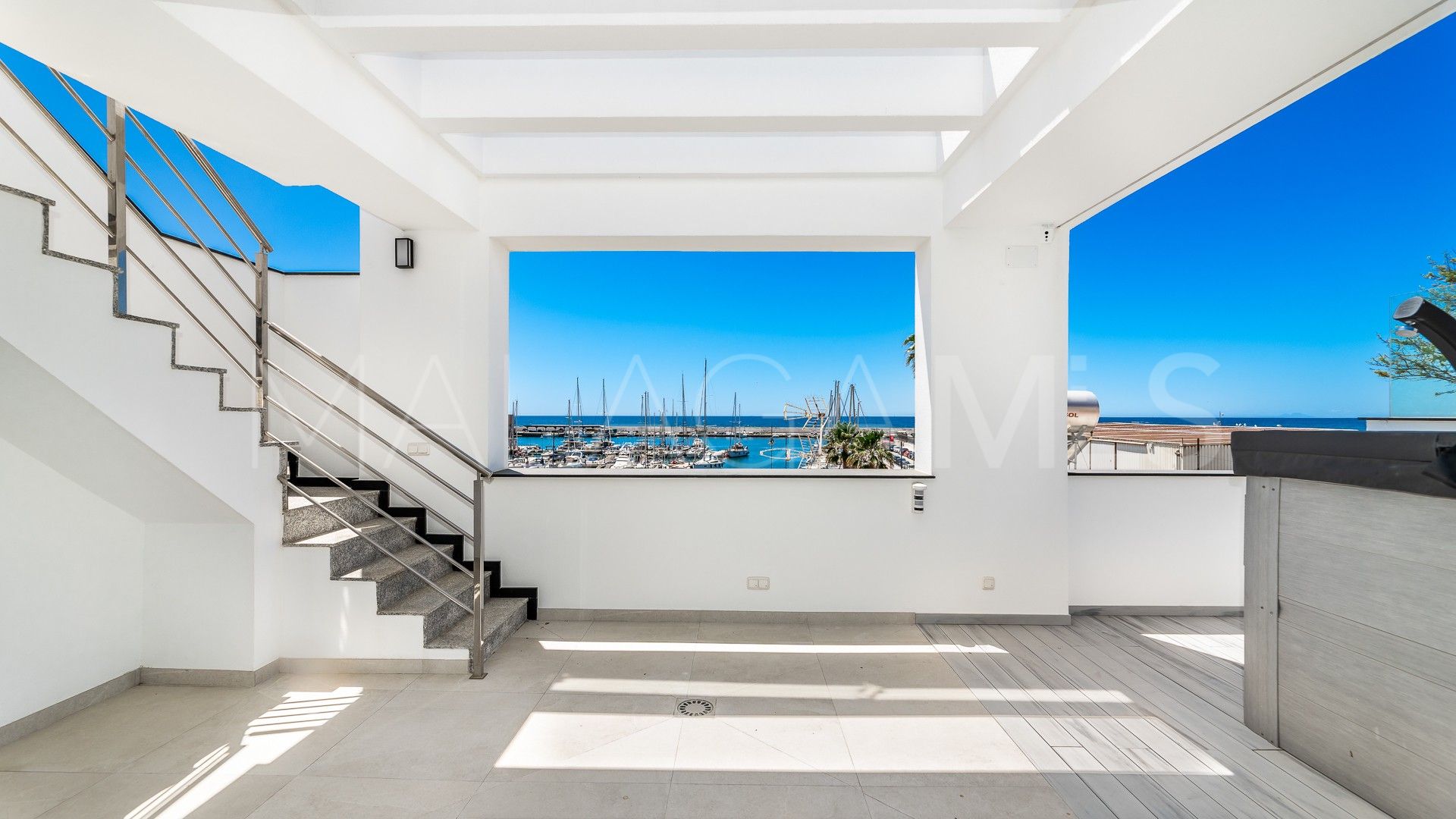 Villa jumelée for sale in Beach Side Golden Mile