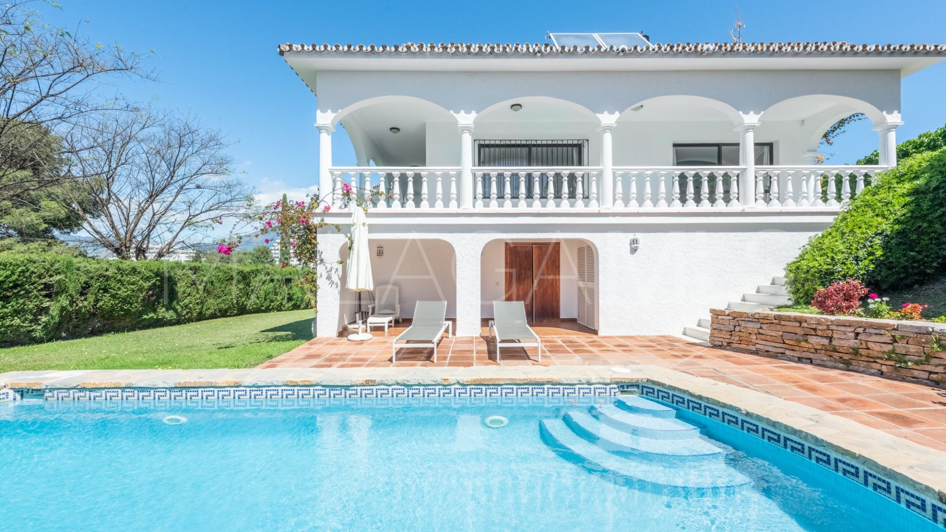 Villa for sale in Guadalmina Alta