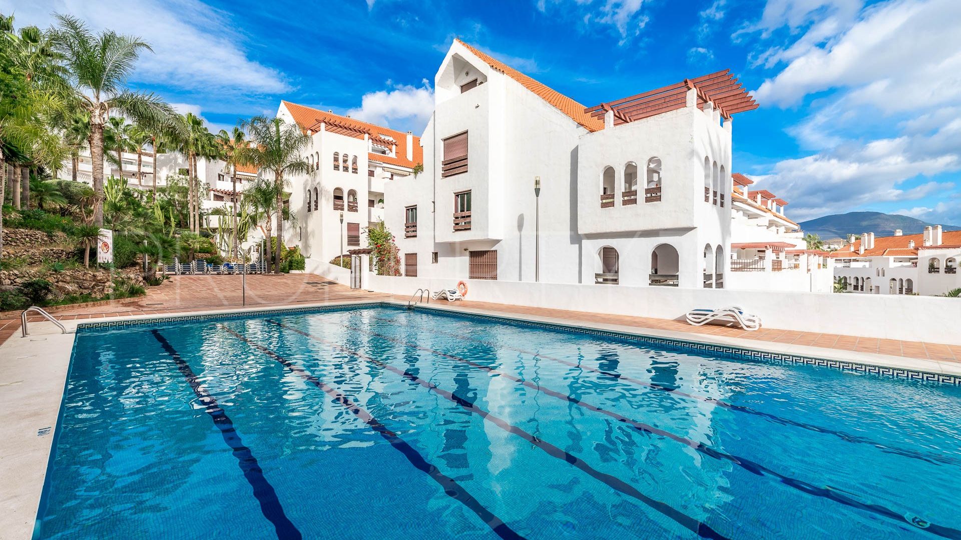 Se vende duplex en Marbella - Puerto Banus con 3 dormitorios