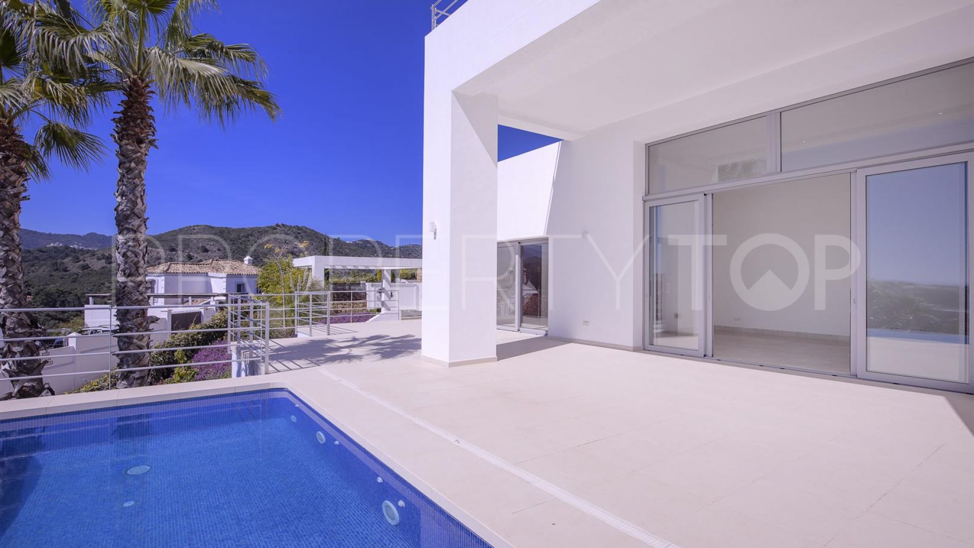 4 bedrooms villa in Puerto del Almendro for sale