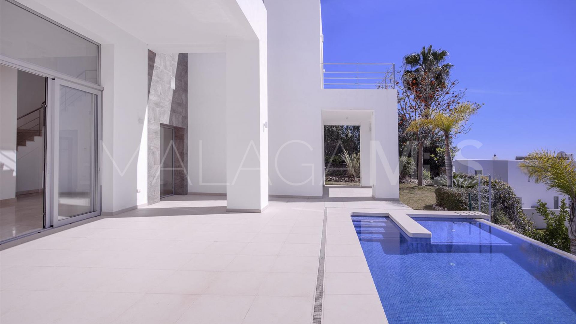 Villa for sale in Puerto del Almendro