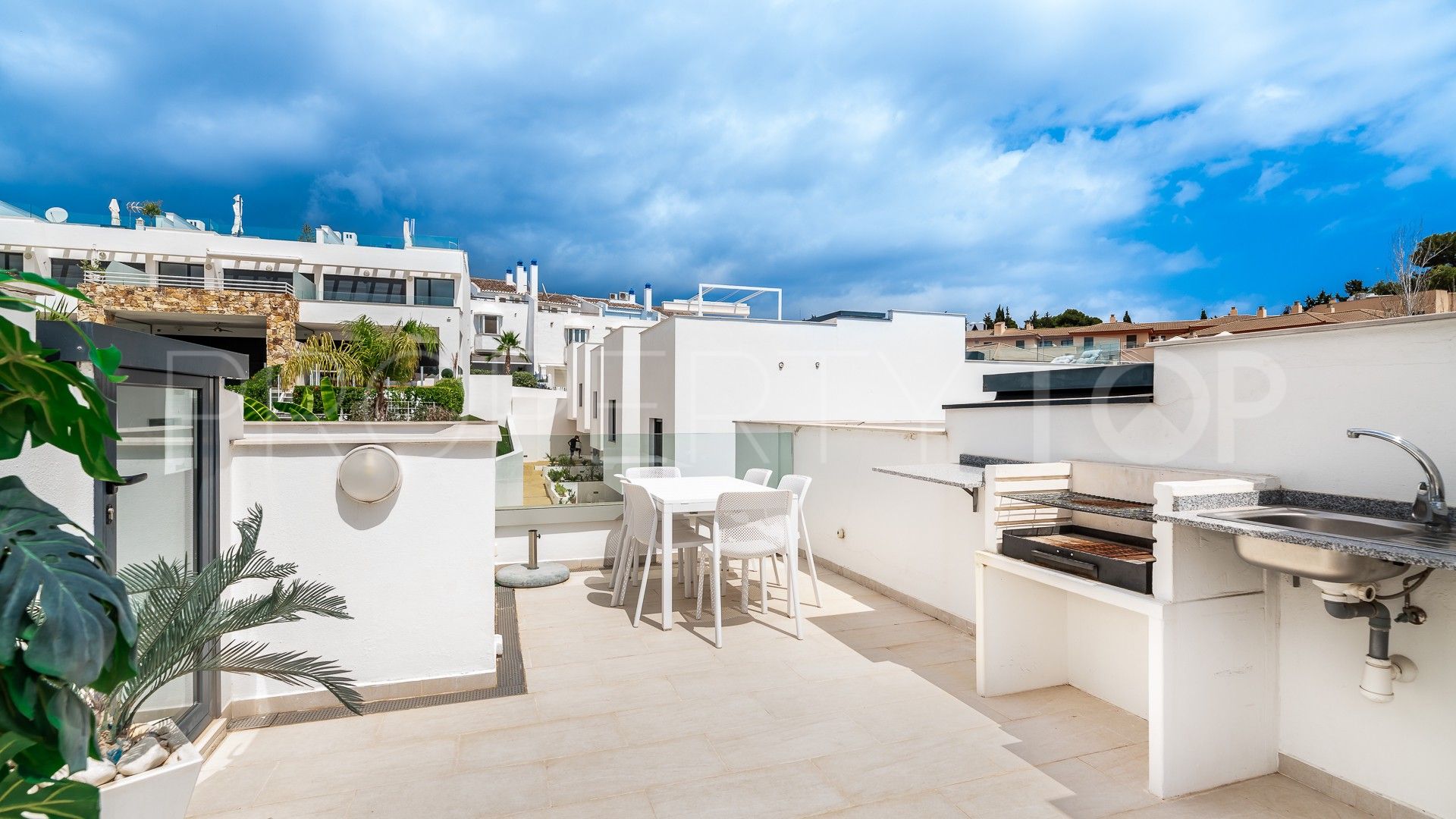 Town house for sale in Marbella Senses