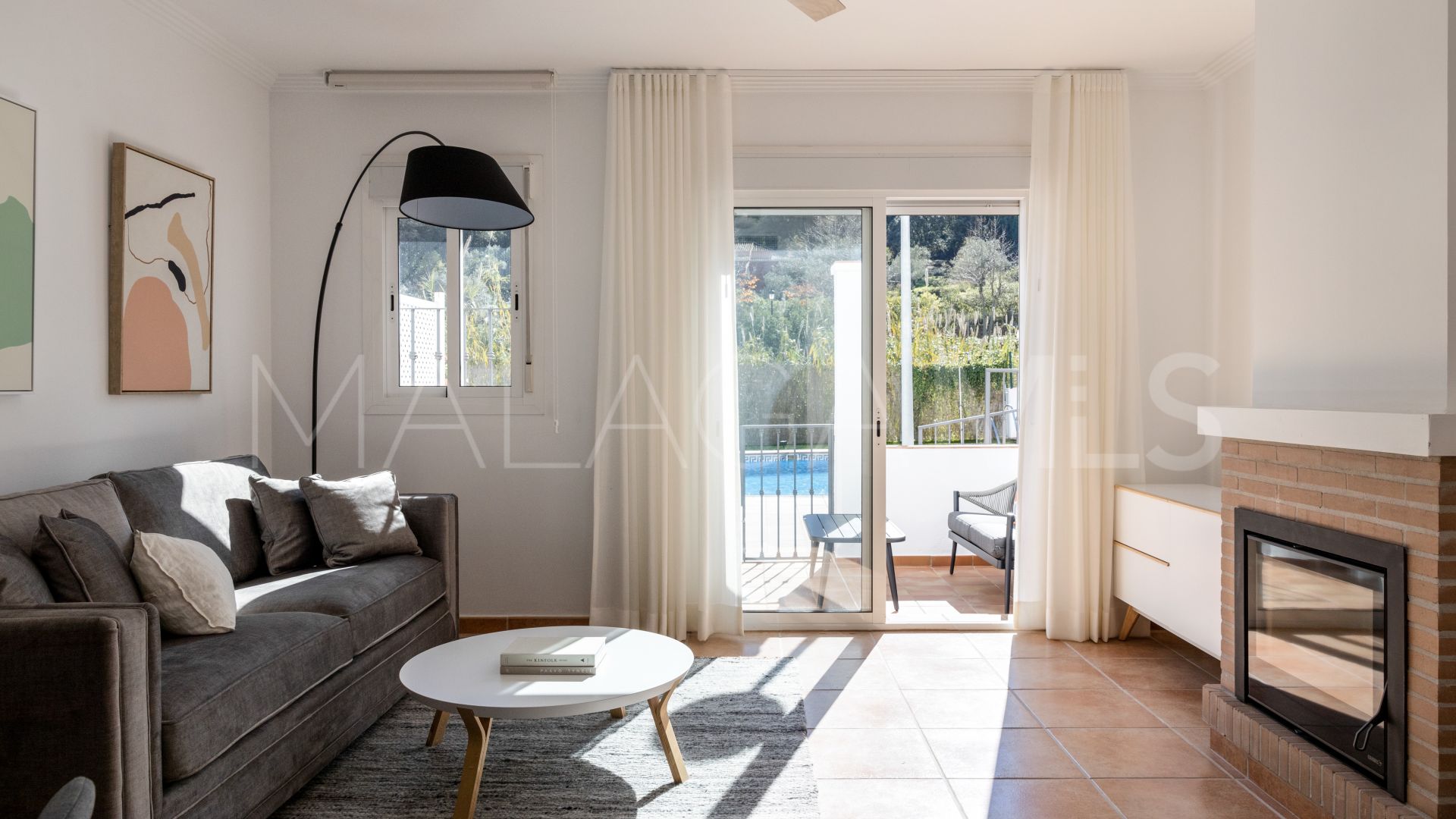 Town house in Benahavis for sale