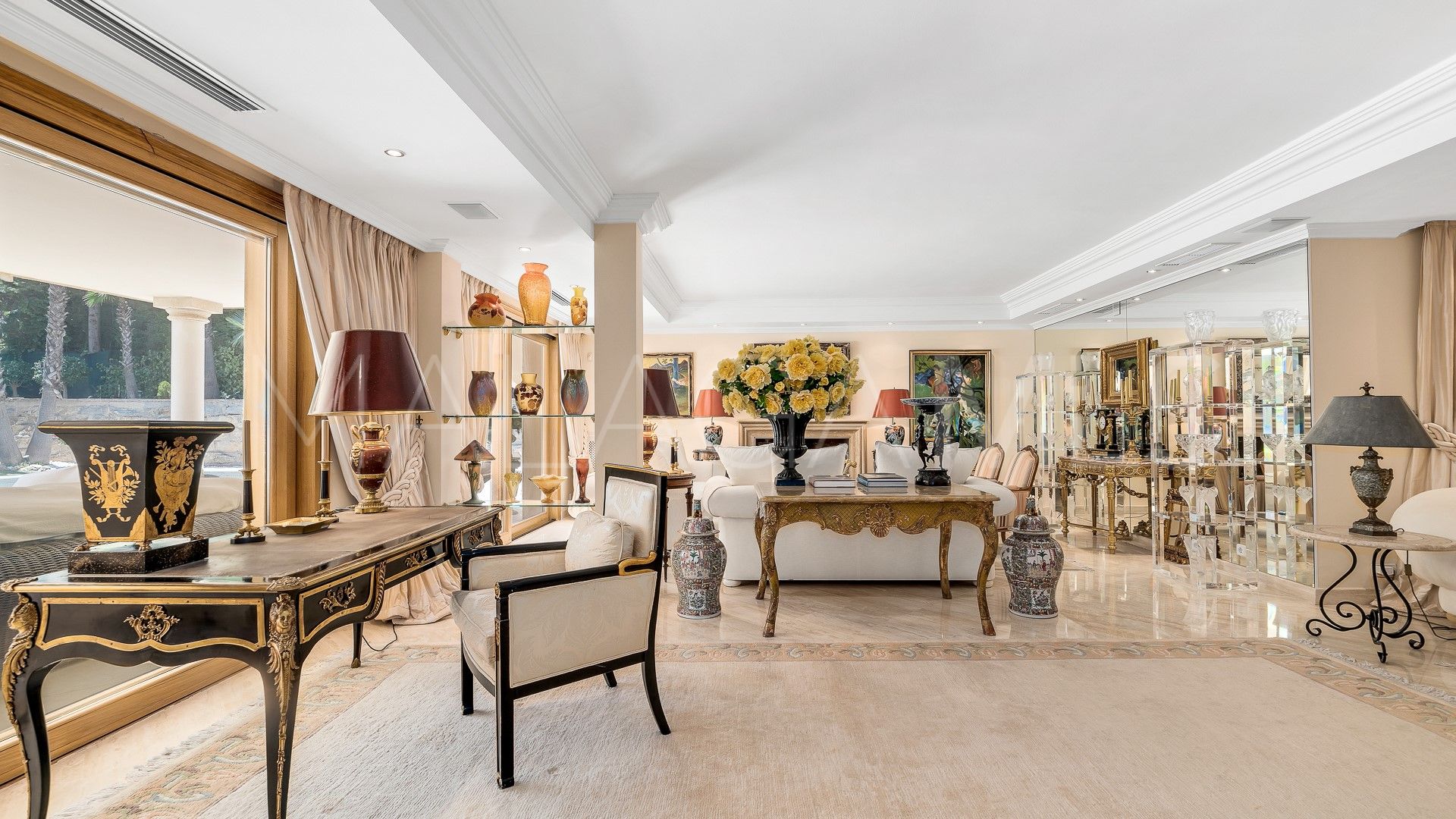 4 bedrooms villa for sale in Nueva Andalucia