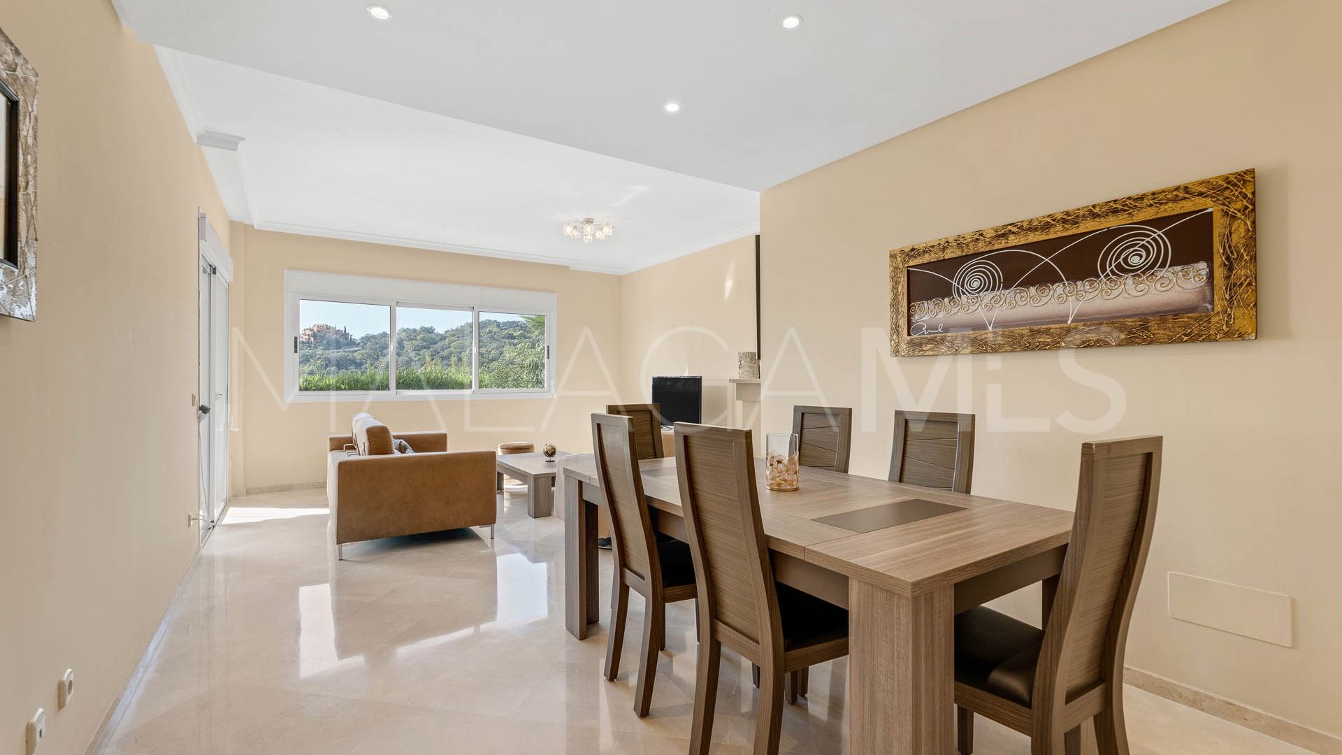 For sale apartment in Altos de Elviria